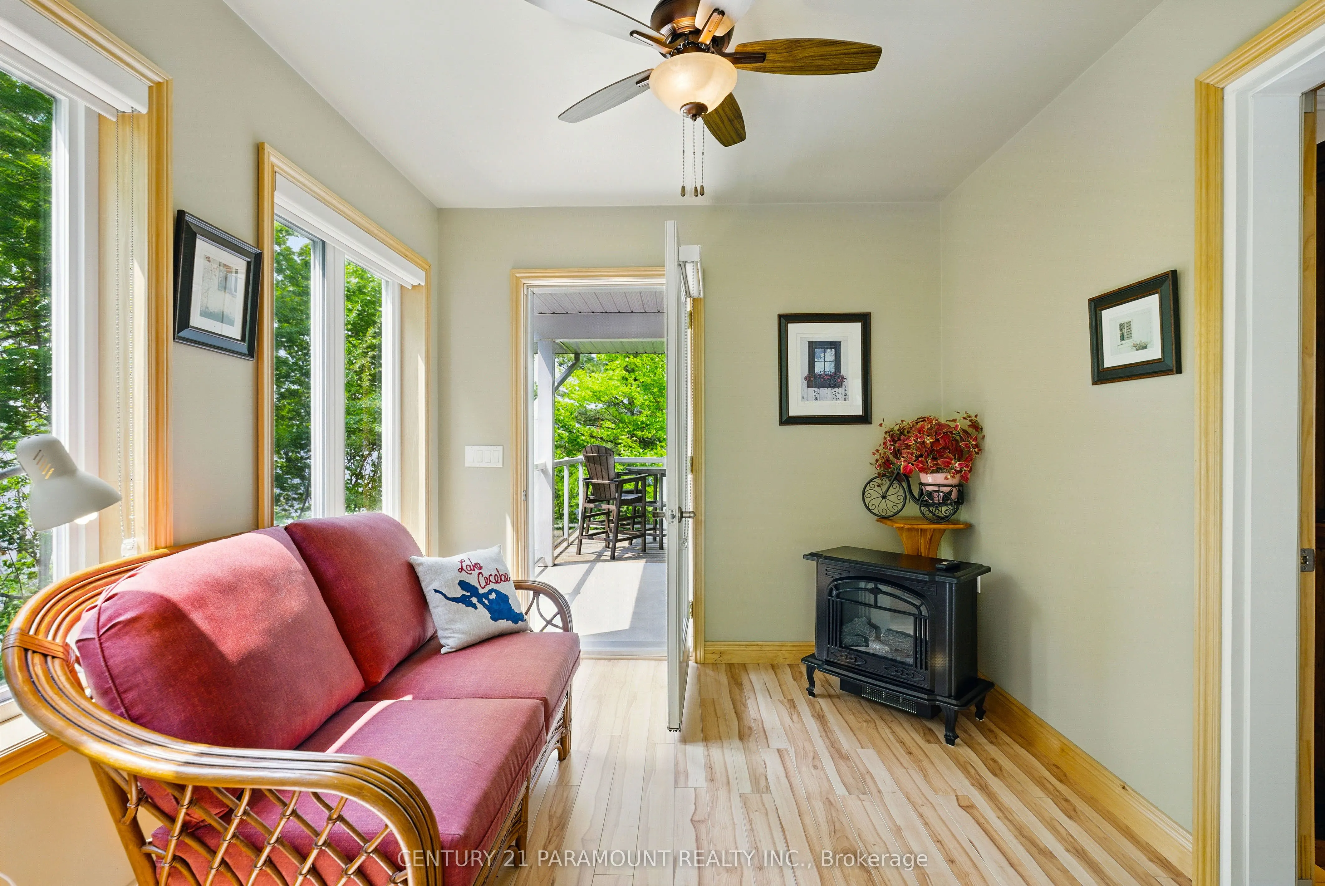276 Jeffrey Road N