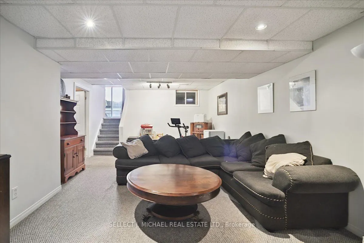 540 Rexford Drive