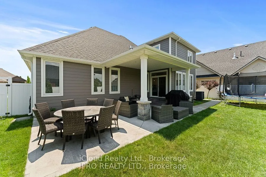 139 Blue Jay Crescent