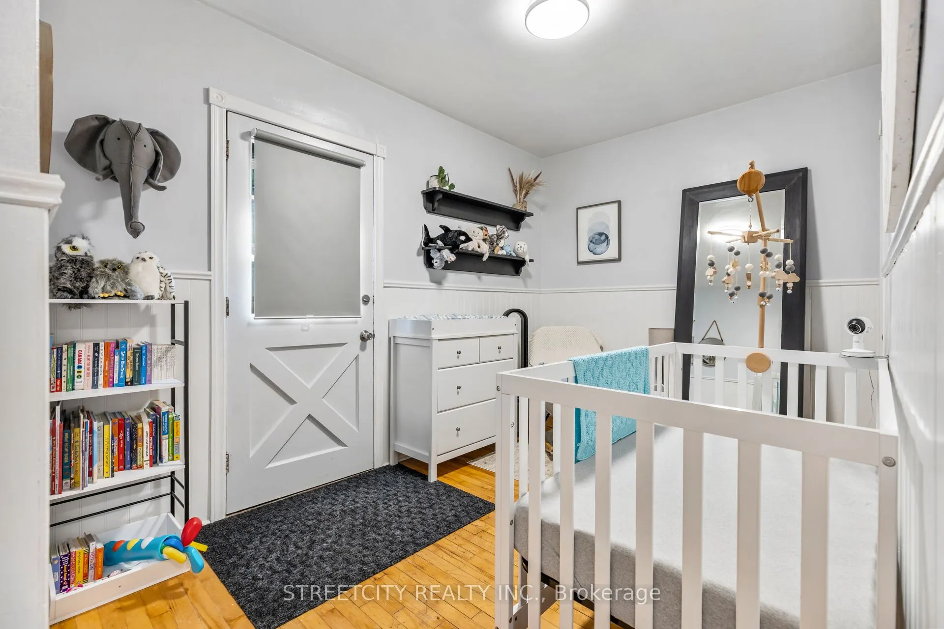 29 Apeldoorn Crescent