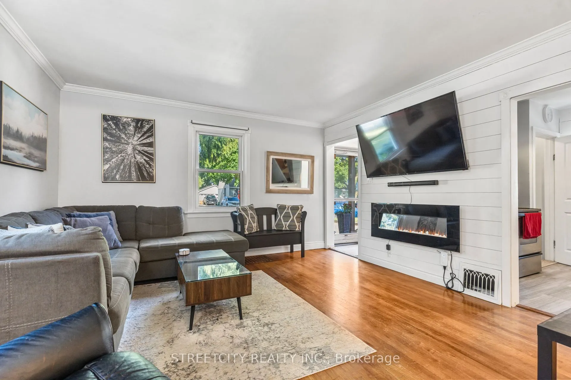 29 Apeldoorn Crescent