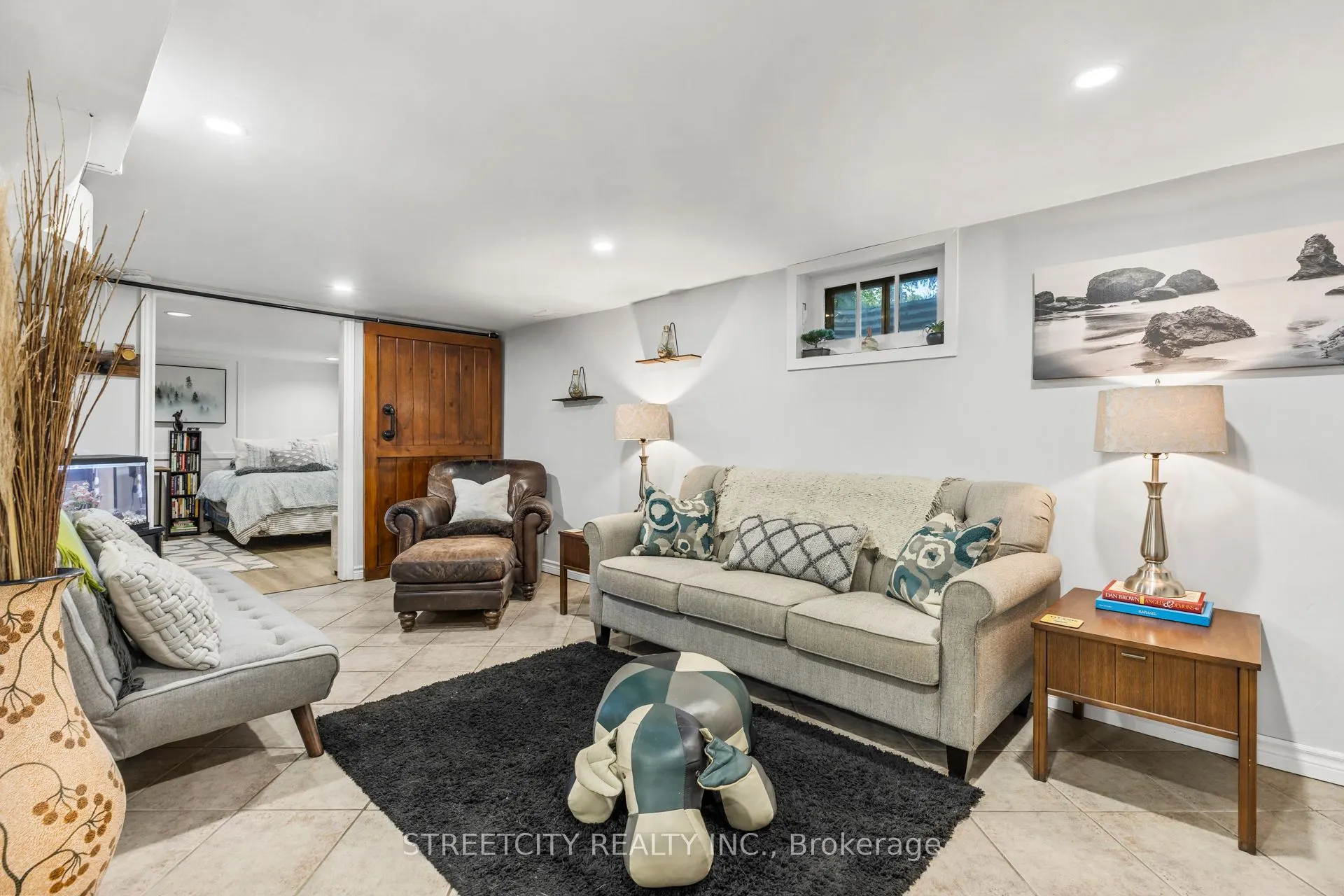 29 Apeldoorn Crescent
