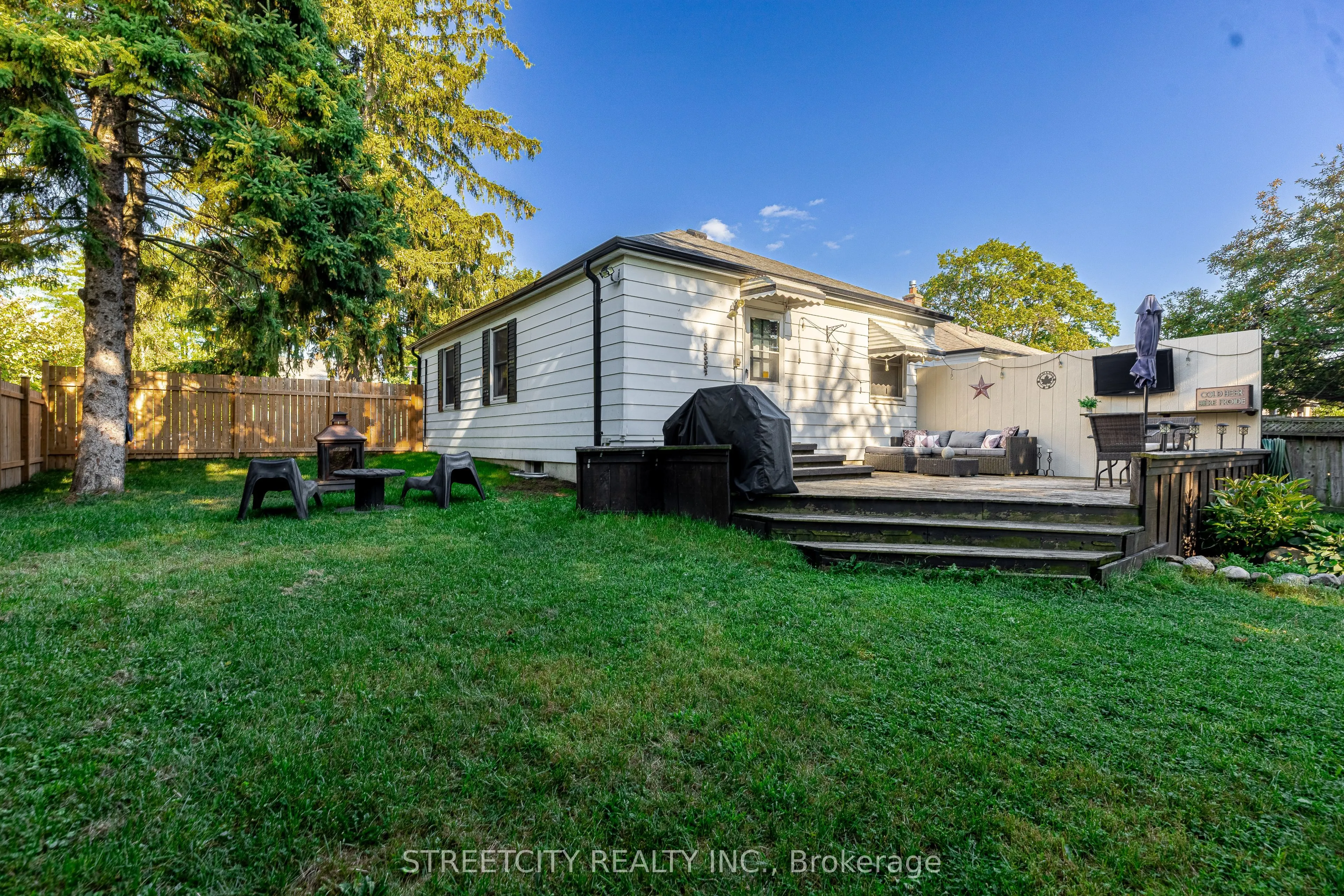 29 Apeldoorn Crescent