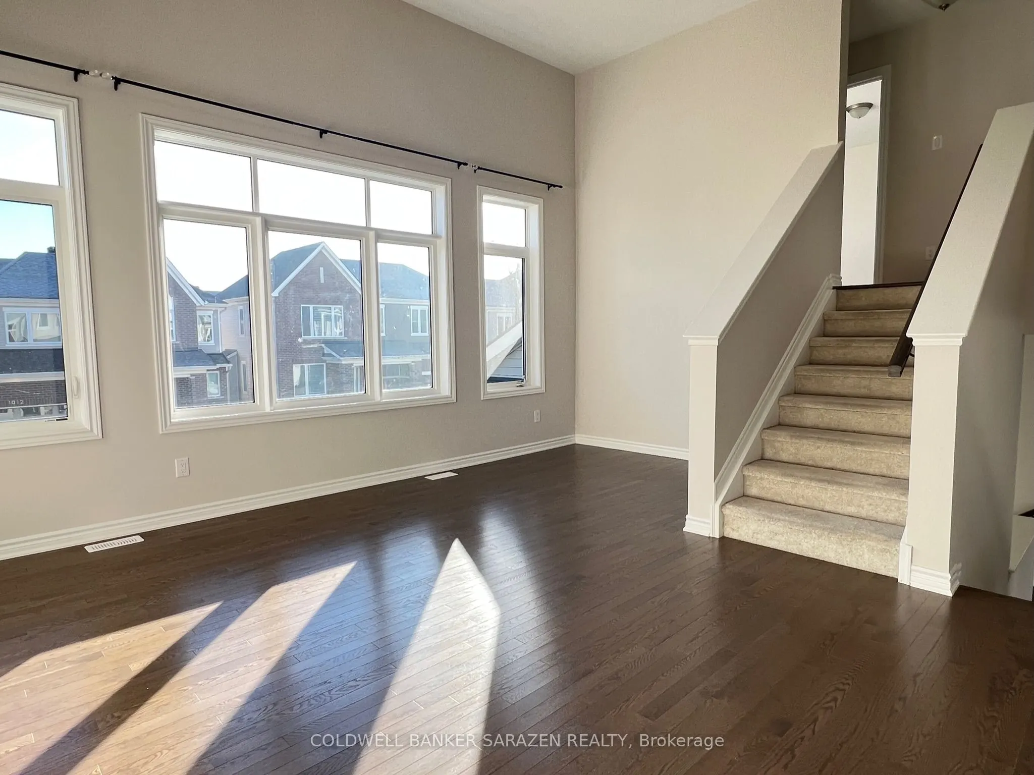 1013 CARDEN Lane