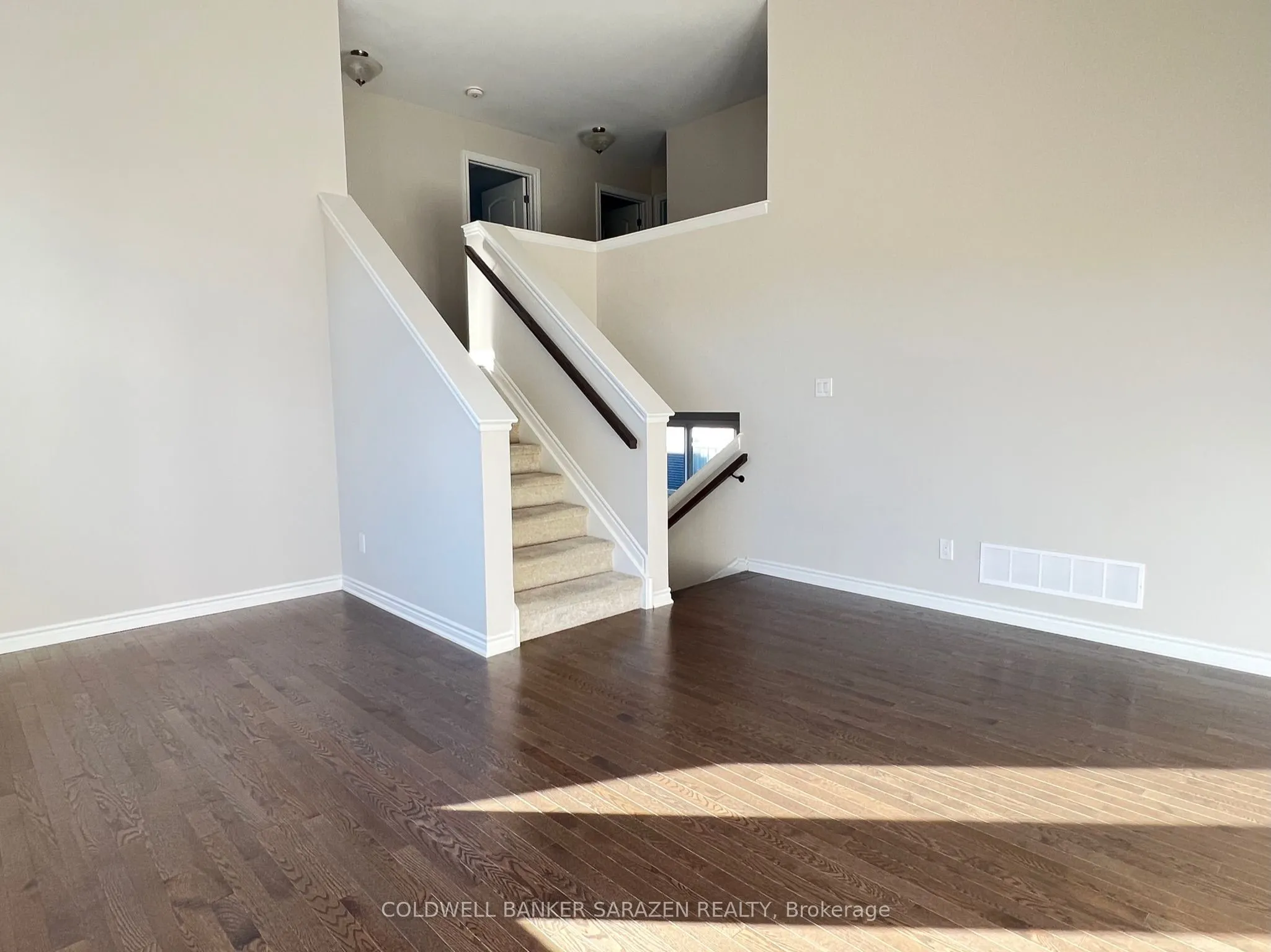 1013 CARDEN Lane