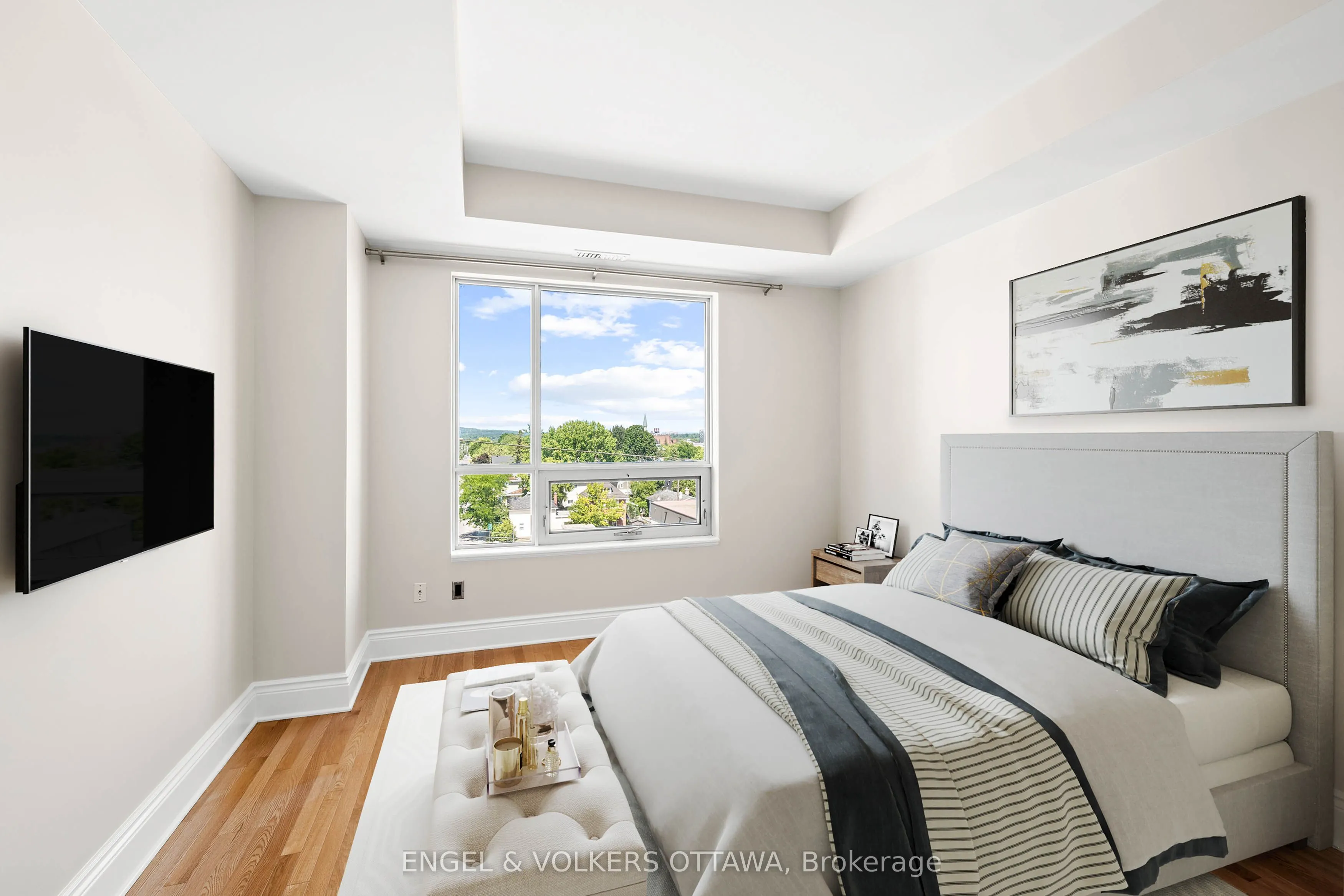 1422 Wellington Street W, #501