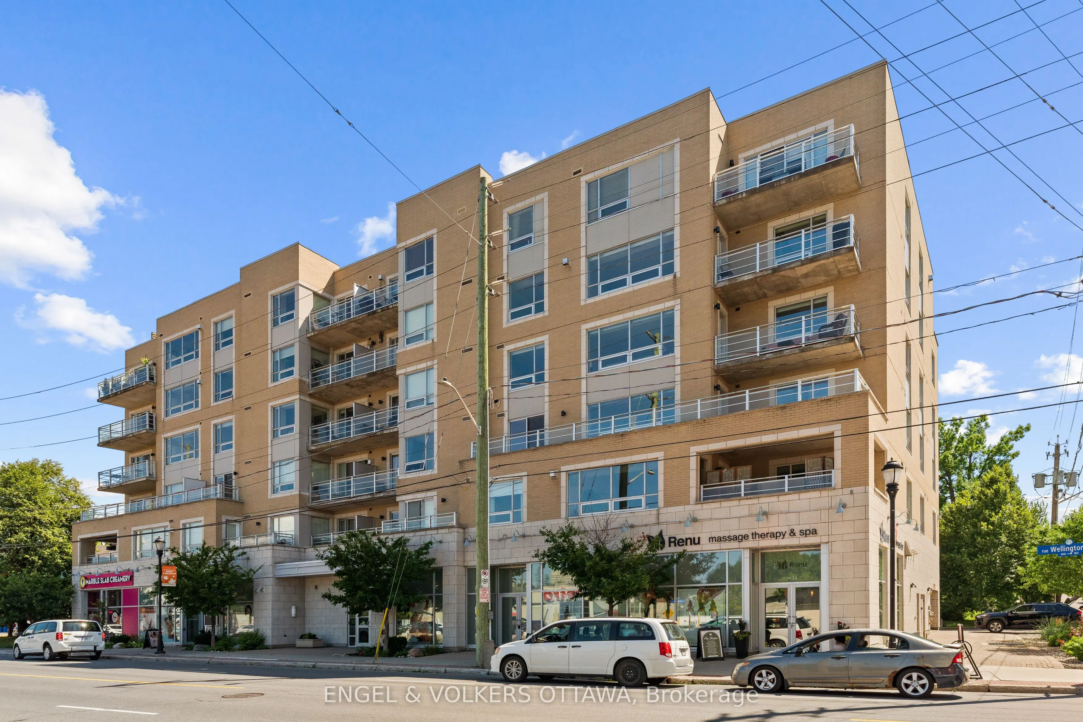 1422 Wellington Street W, #501