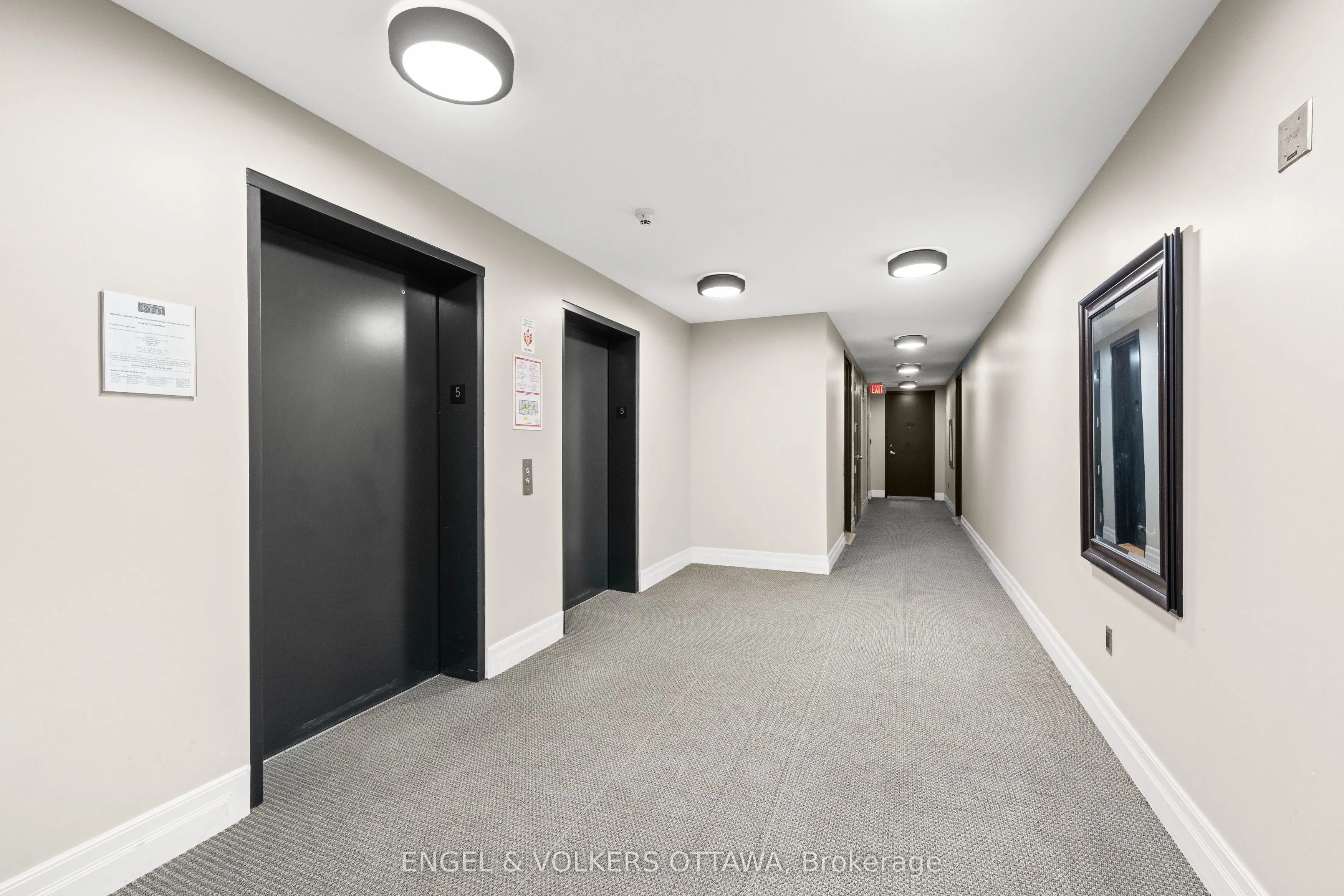1422 Wellington Street W, #501