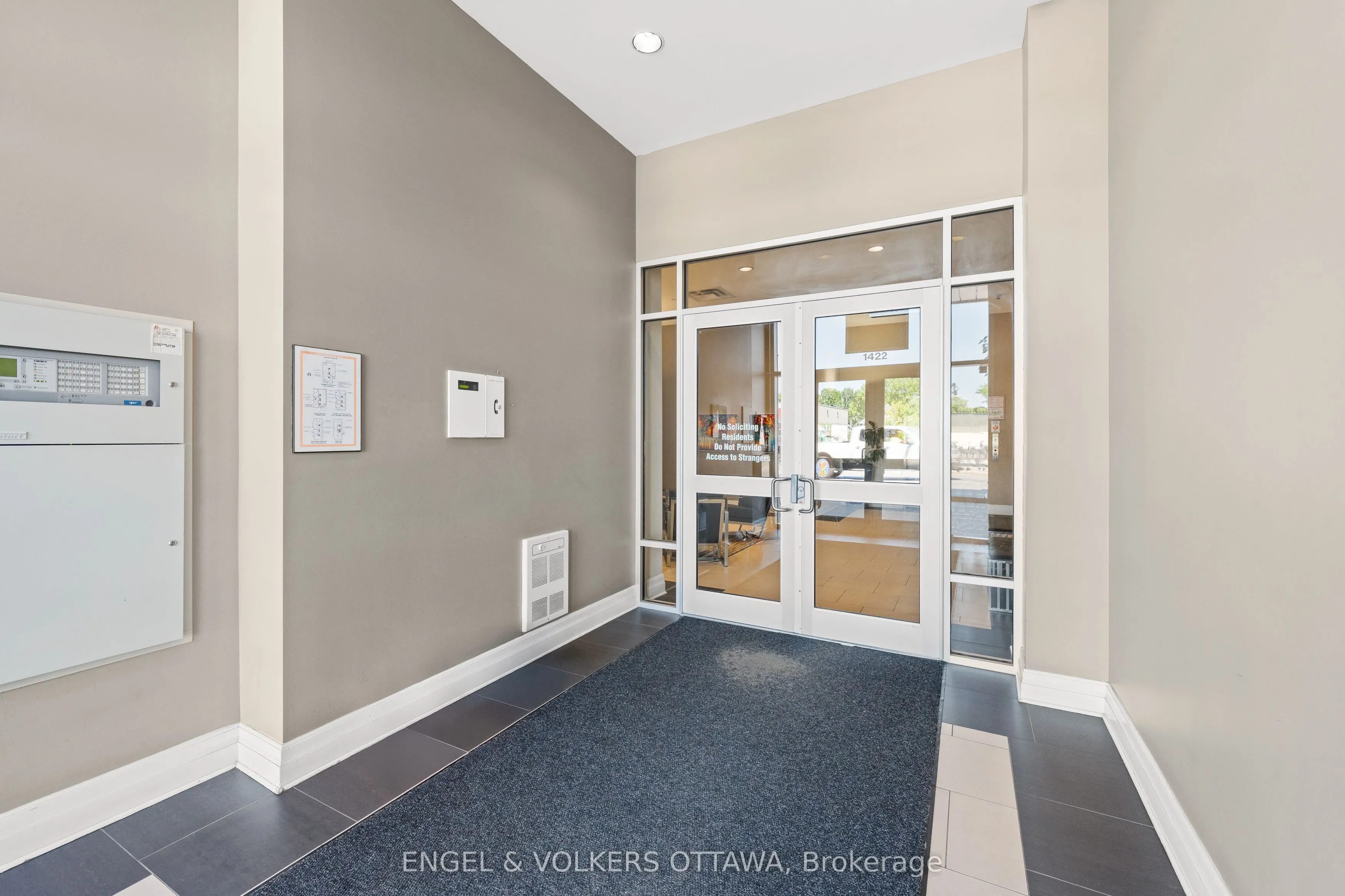 1422 Wellington Street W, #501
