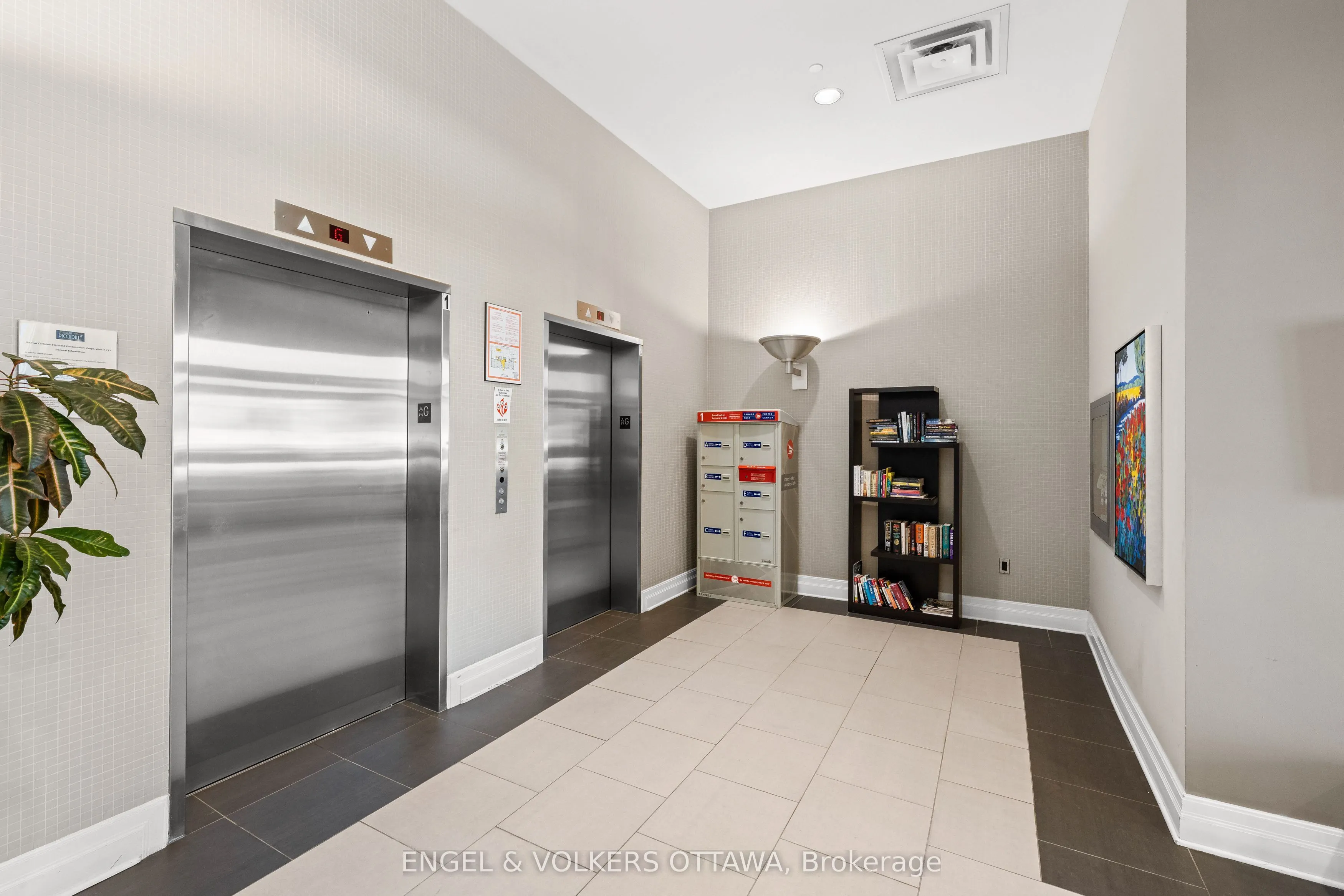 1422 Wellington Street W, #501
