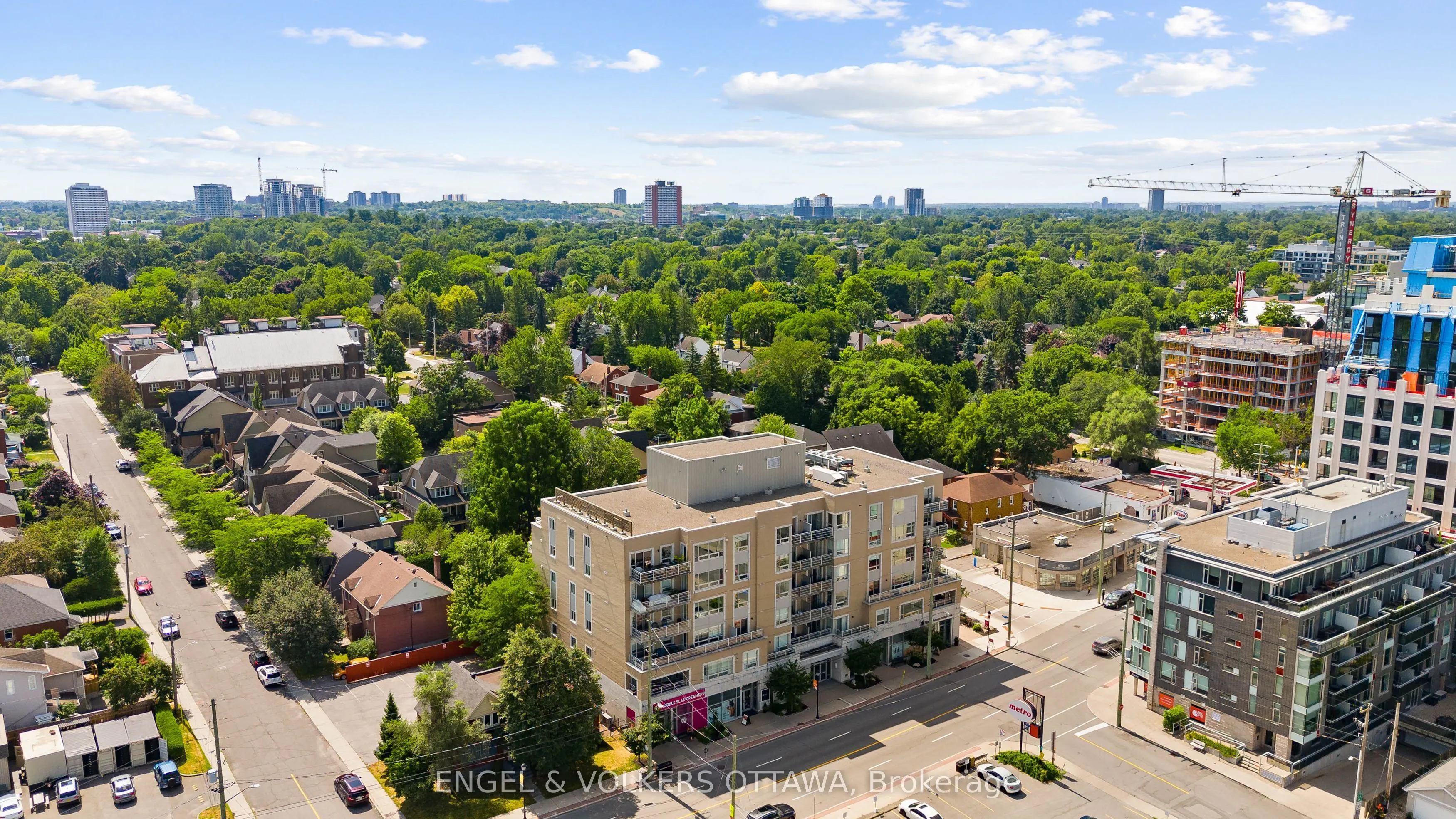 1422 Wellington Street W, #501
