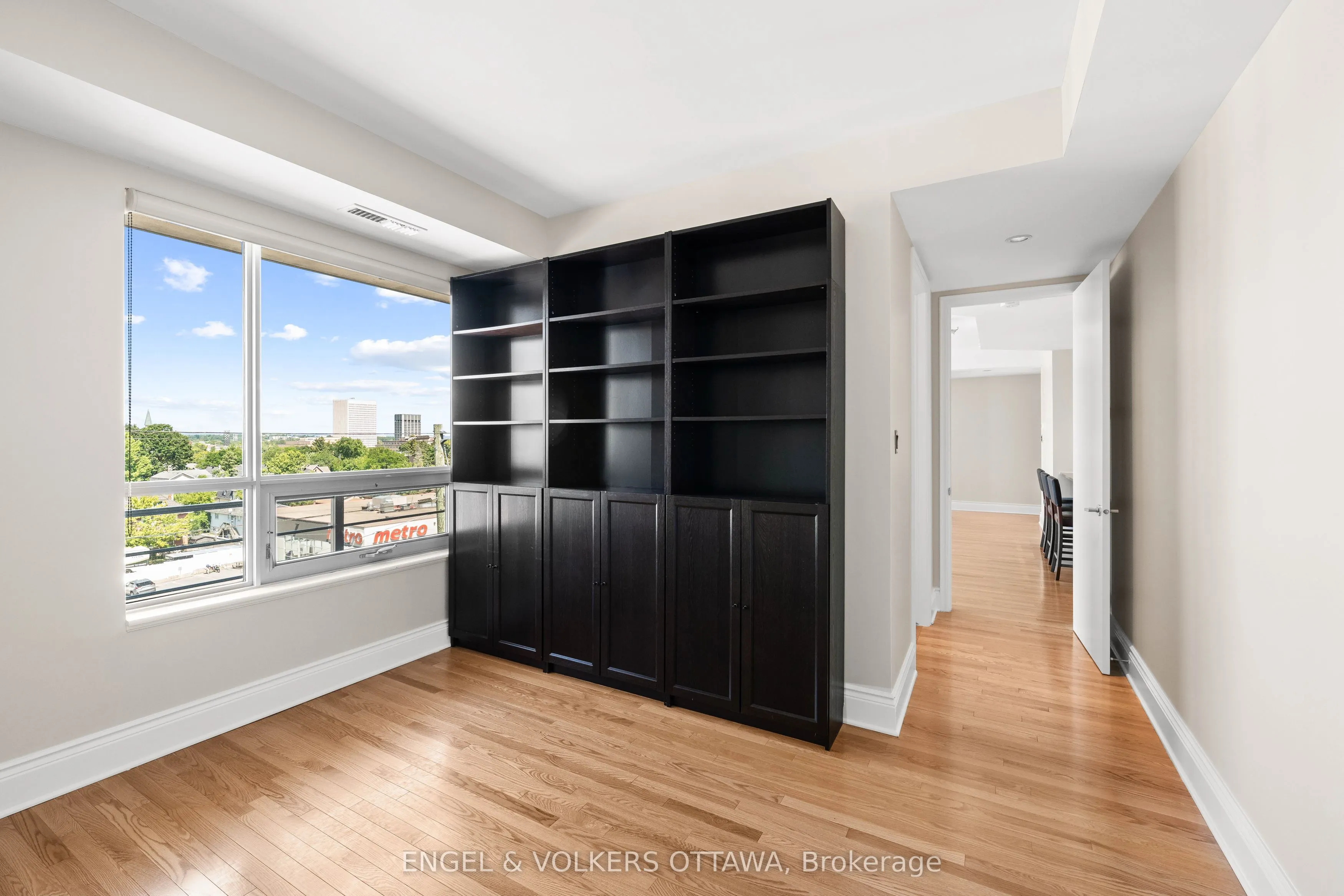 1422 Wellington Street W, #501