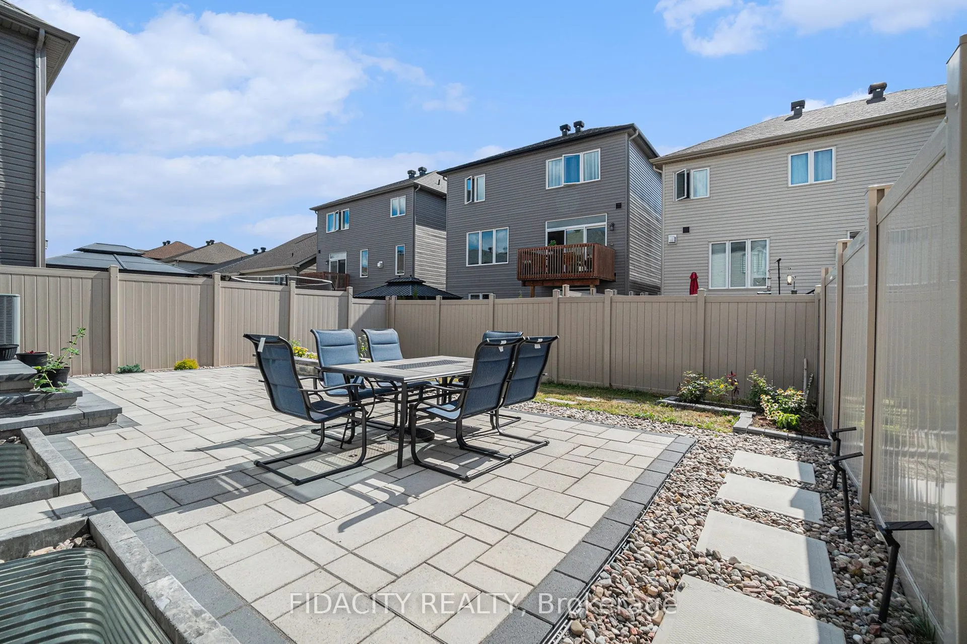 644 Eagle Crest Heights