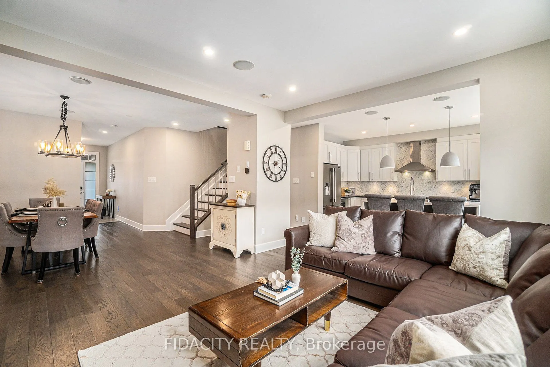 644 Eagle Crest Heights