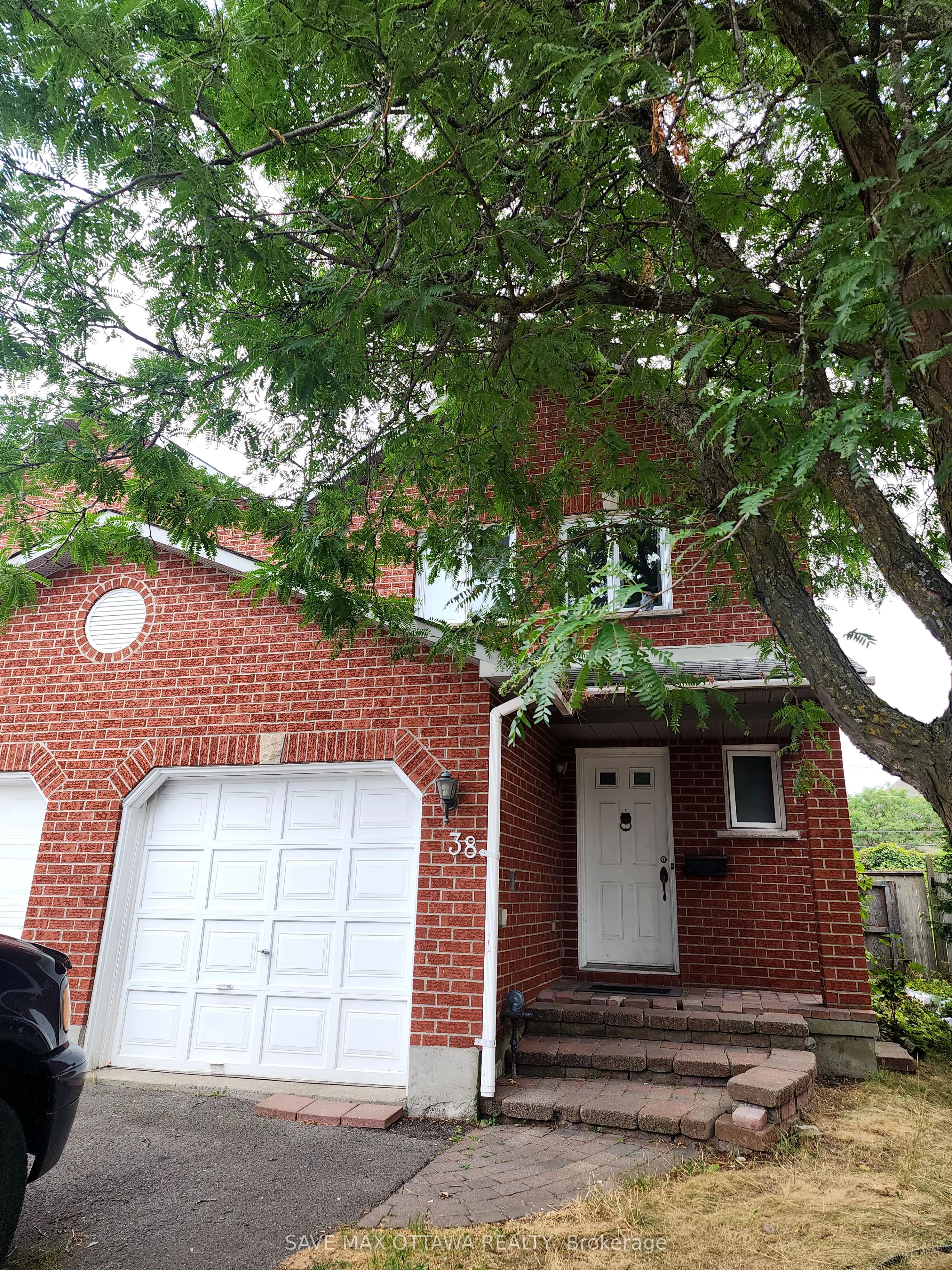 38 Havenhurst Crescent