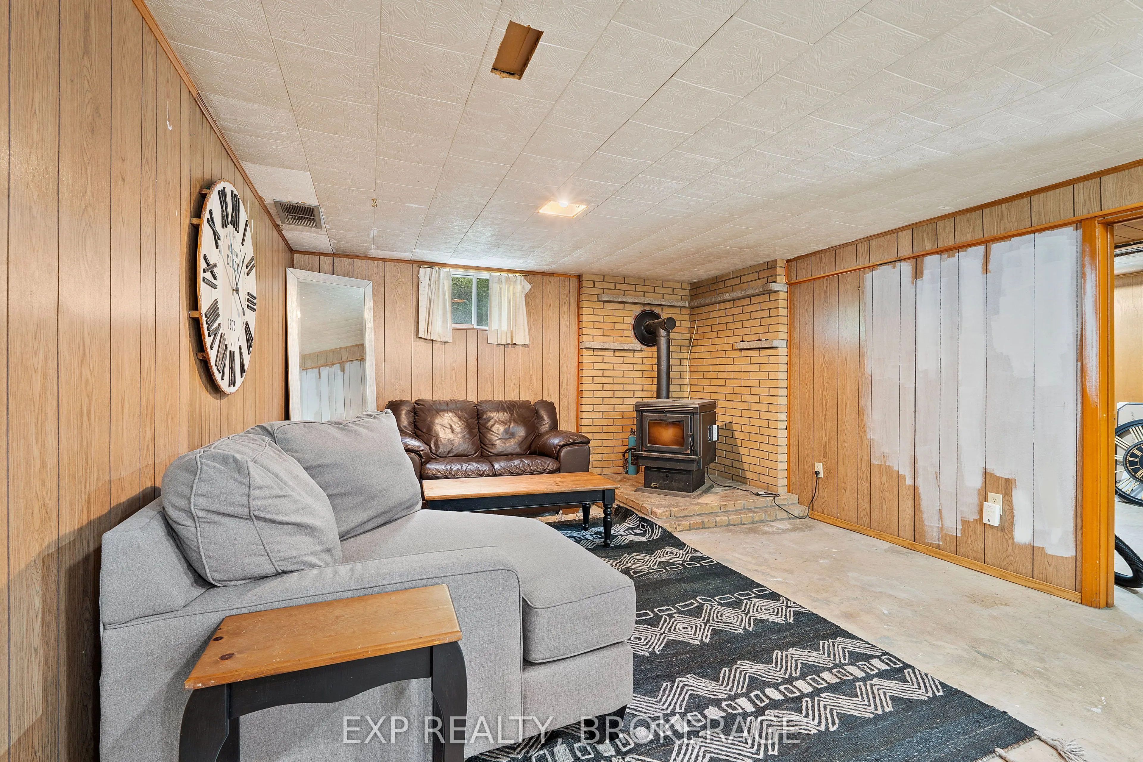3858 QUINN Road W
