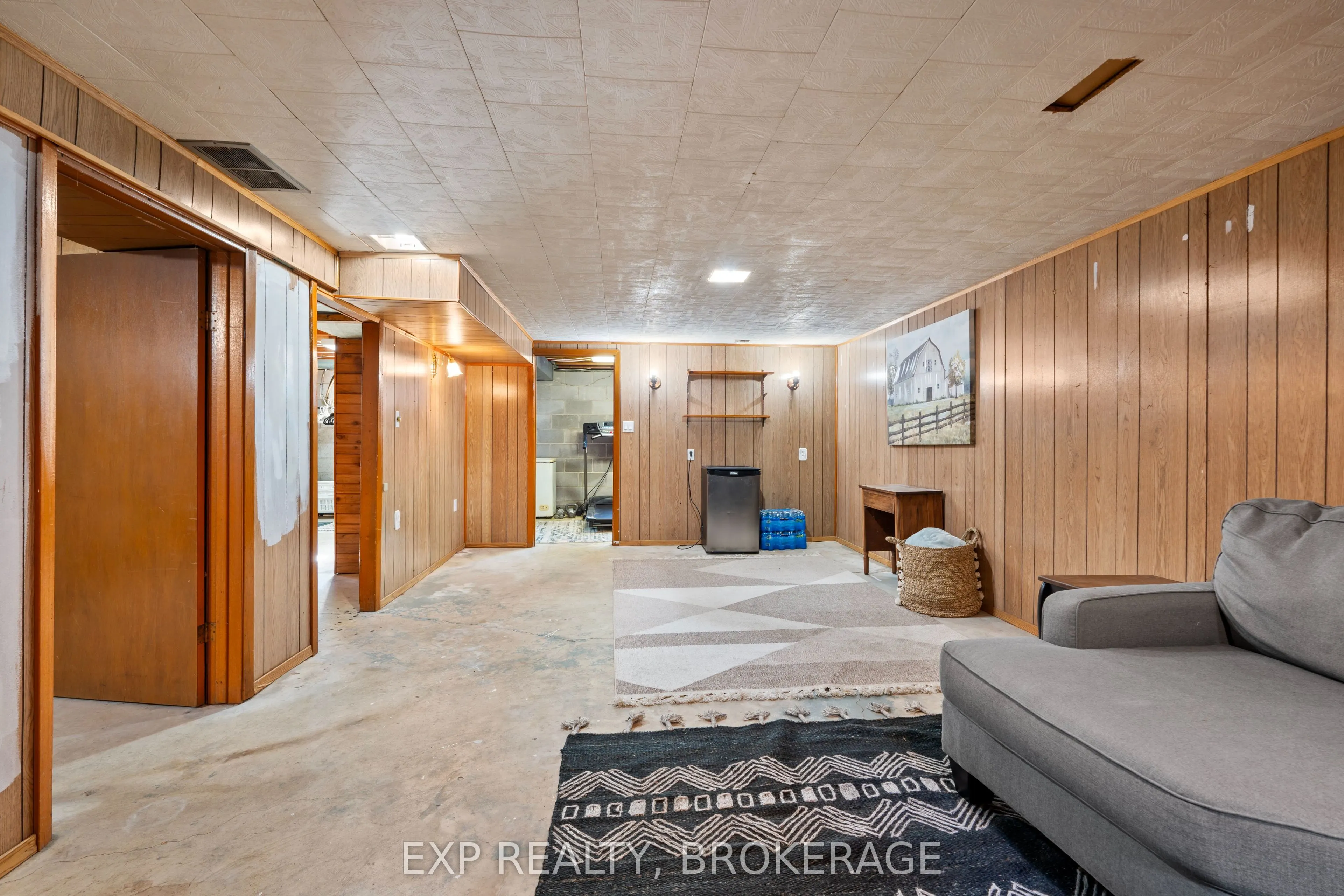 3858 QUINN Road W
