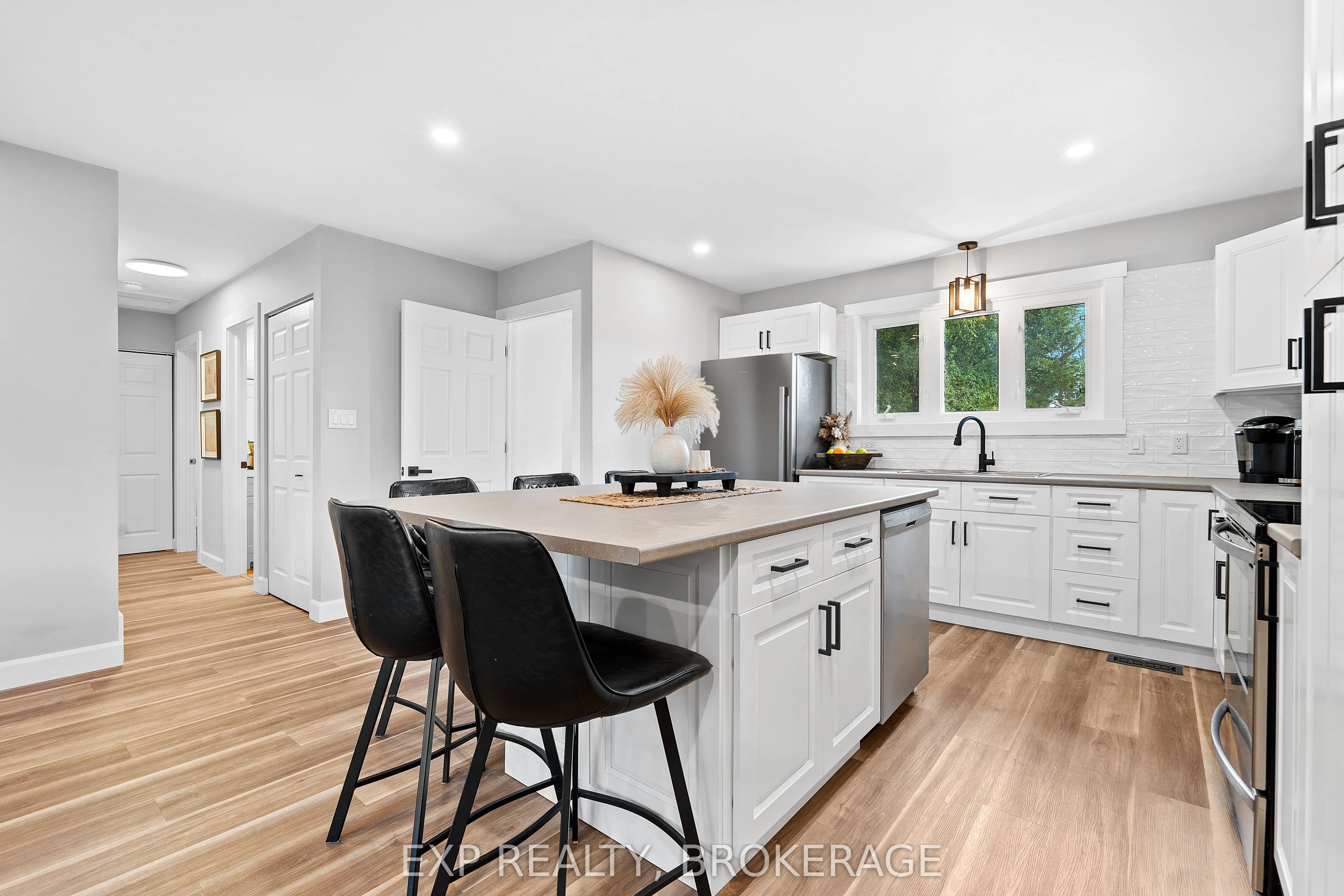 3858 QUINN Road W