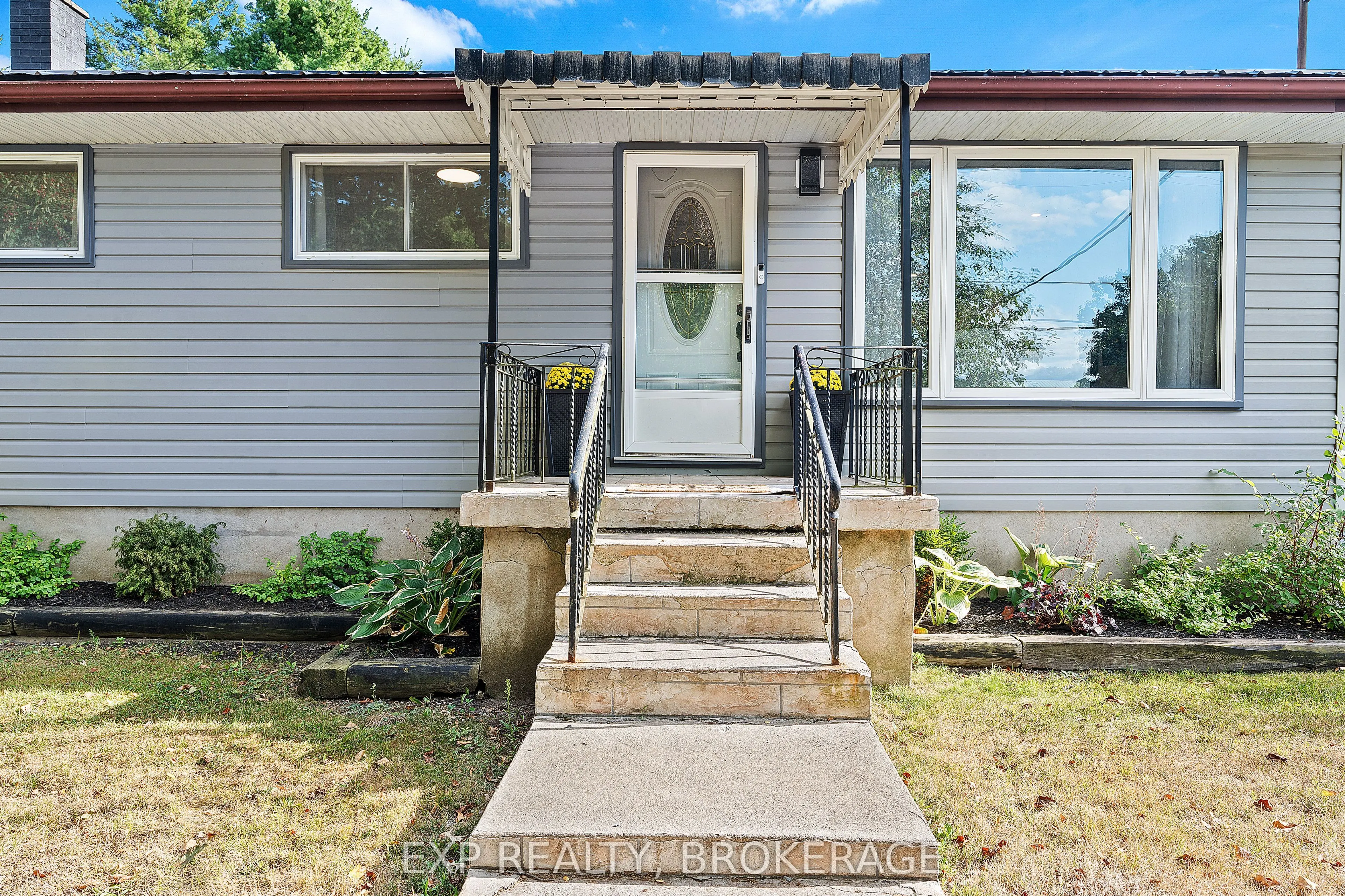 3858 QUINN Road W