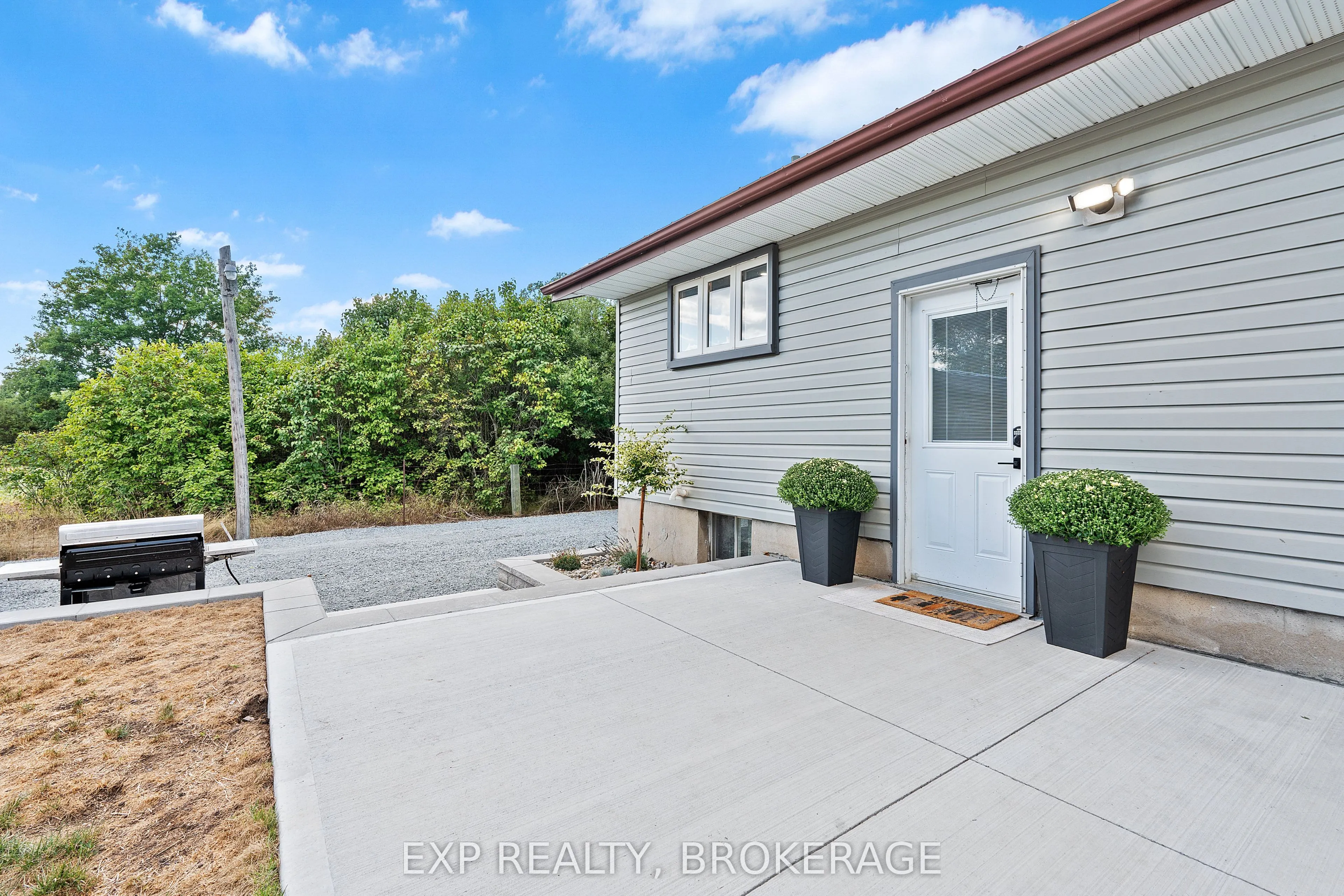 3858 QUINN Road W