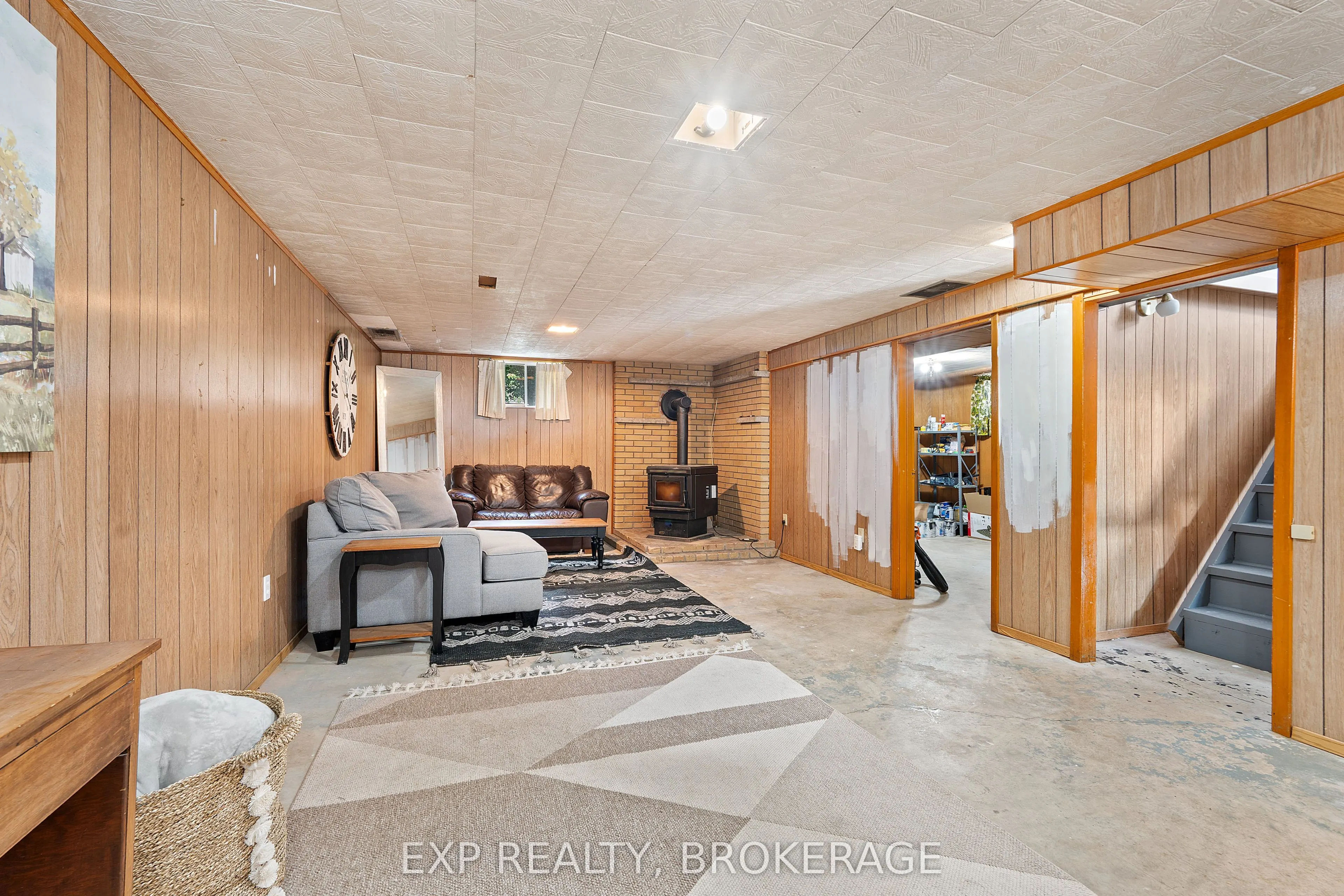 3858 QUINN Road W