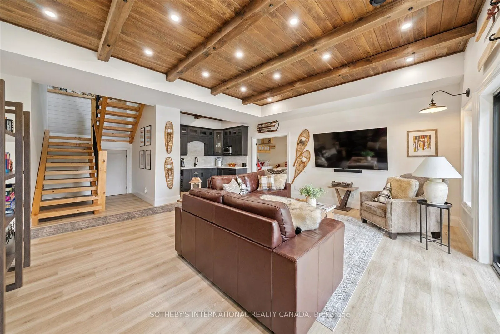 1068 Upper Lane