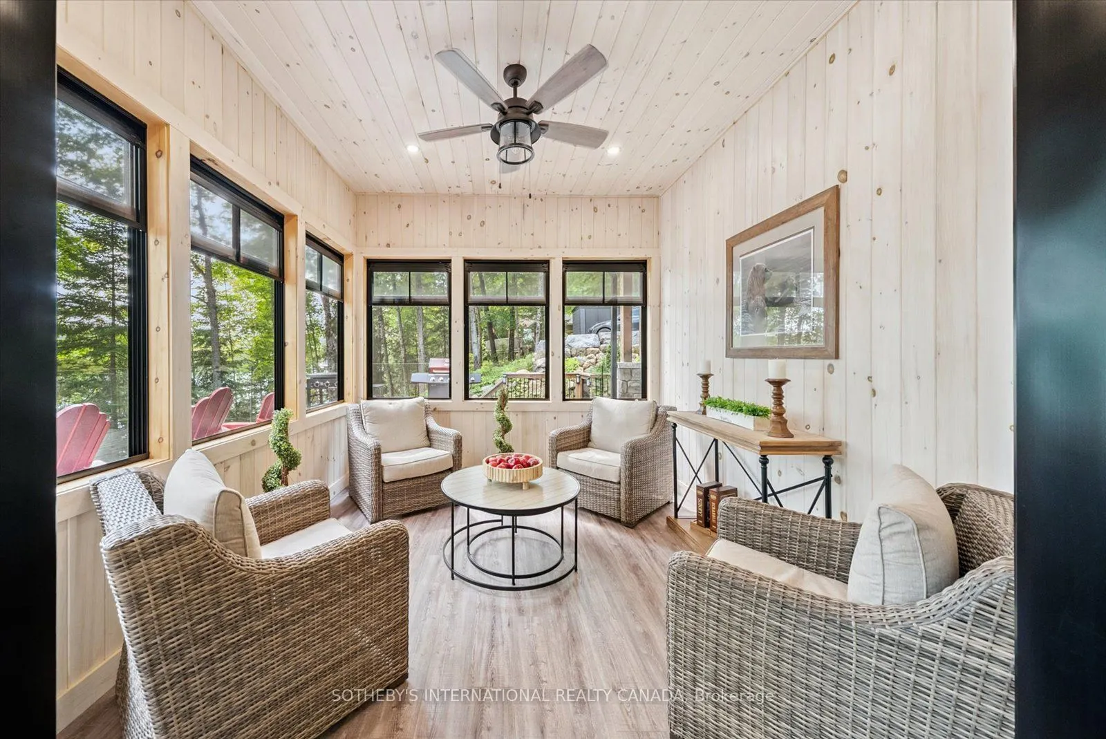 1068 Upper Lane