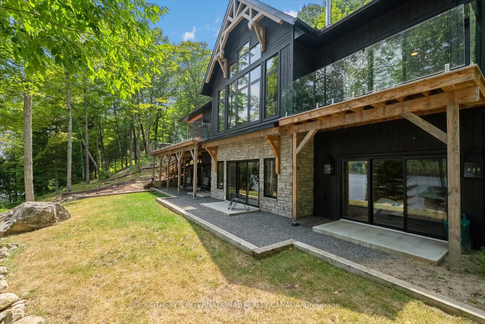 1068 Upper Lane