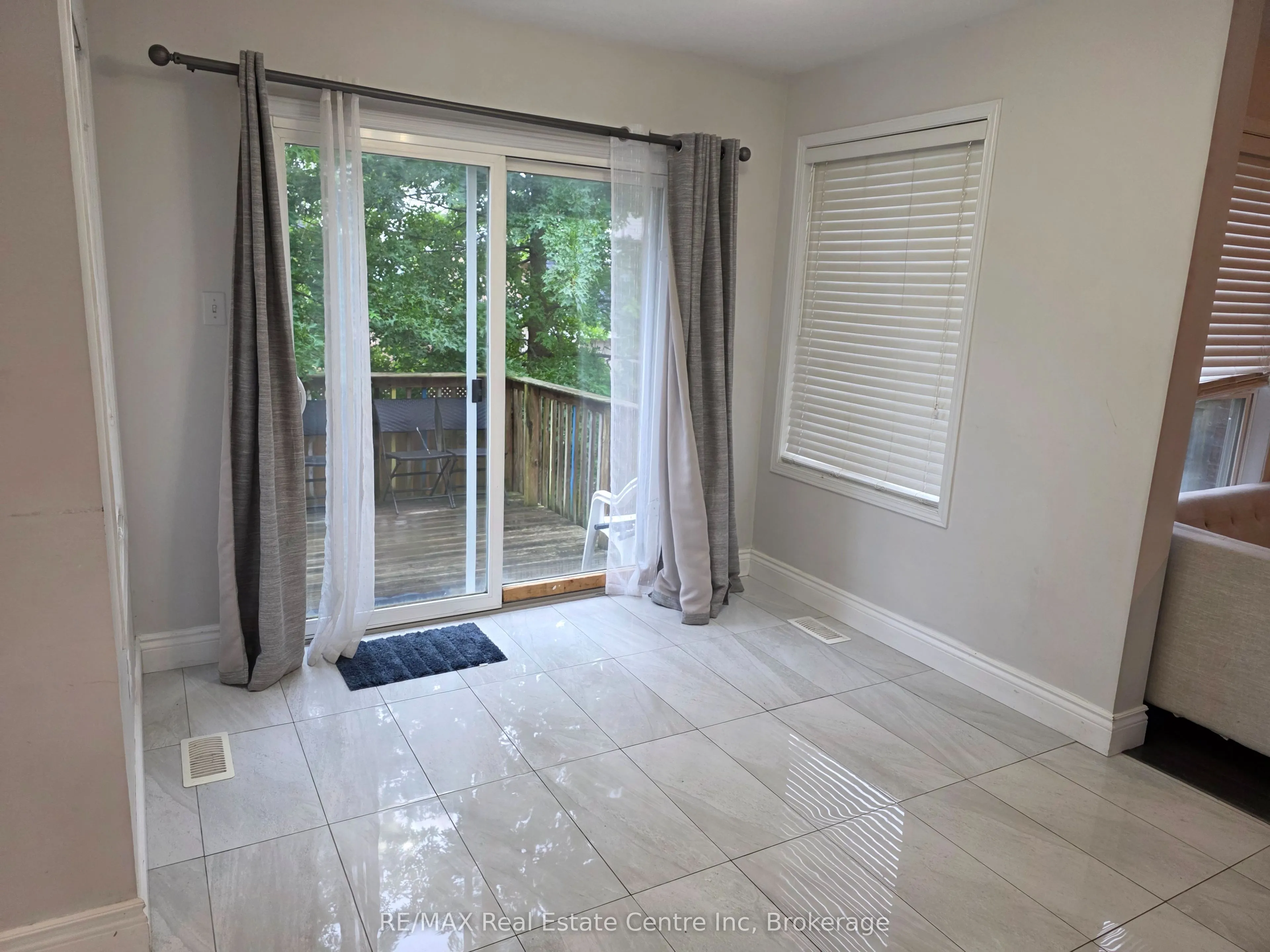15 Bard Boulevard