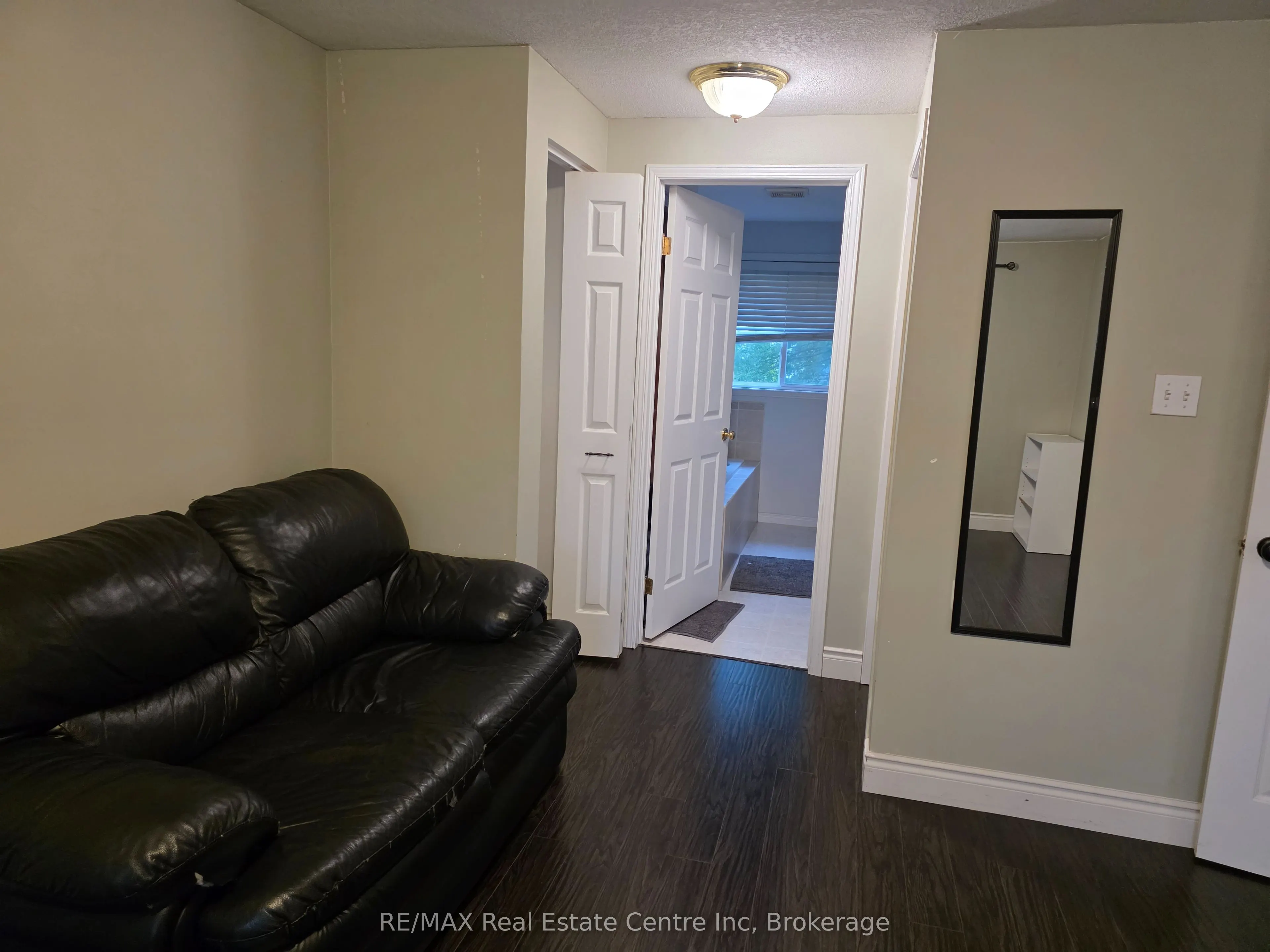 15 Bard Boulevard