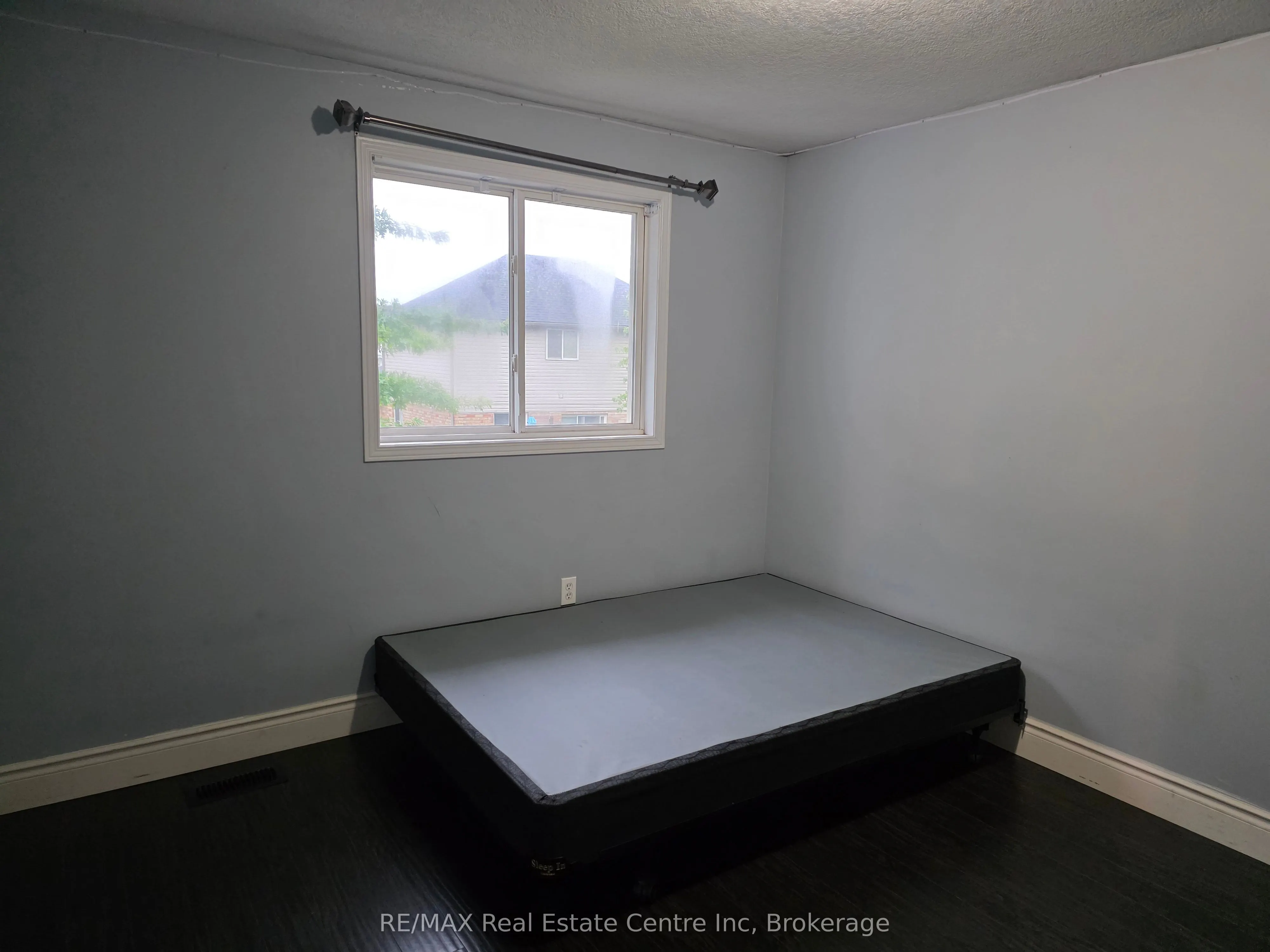 15 Bard Boulevard
