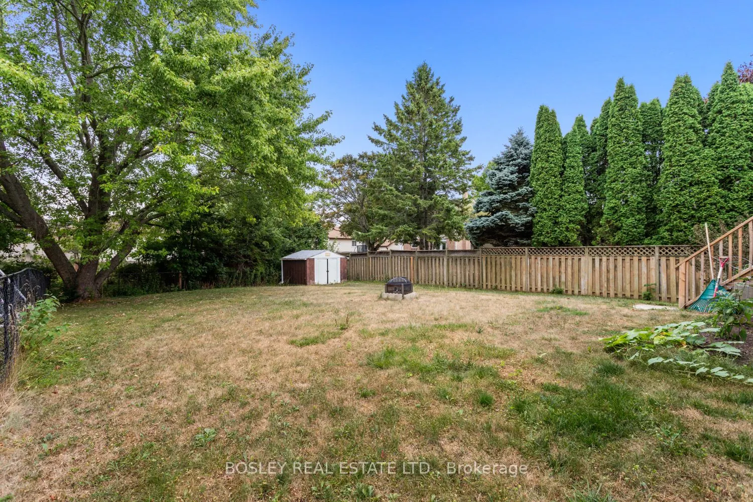 687 Mackechnie Crescent