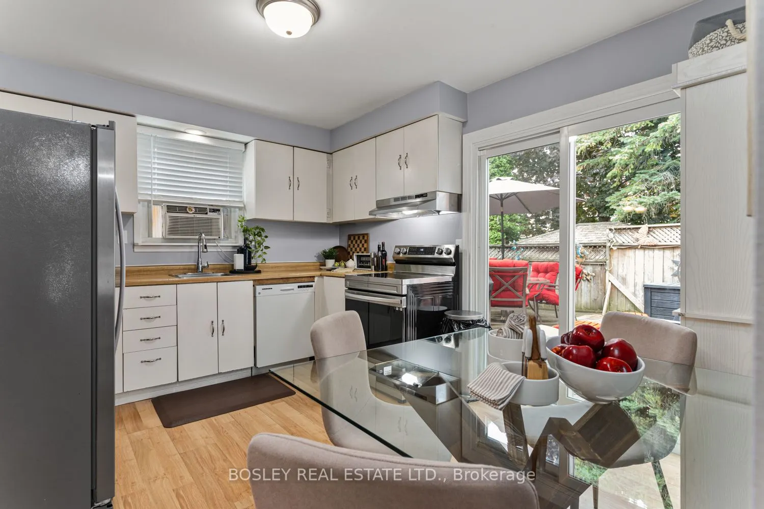 687 Mackechnie Crescent