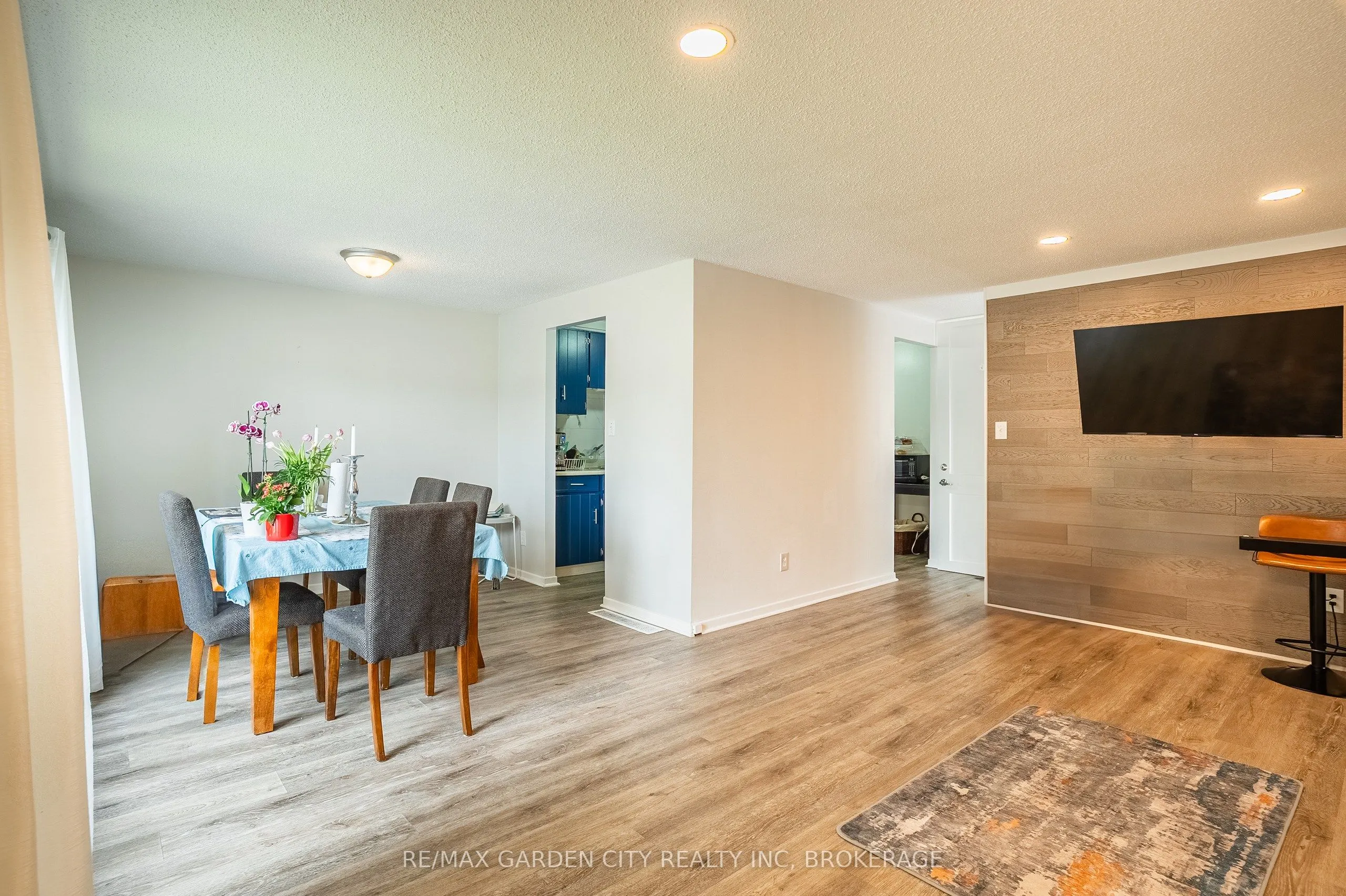 85 Ventura Drive