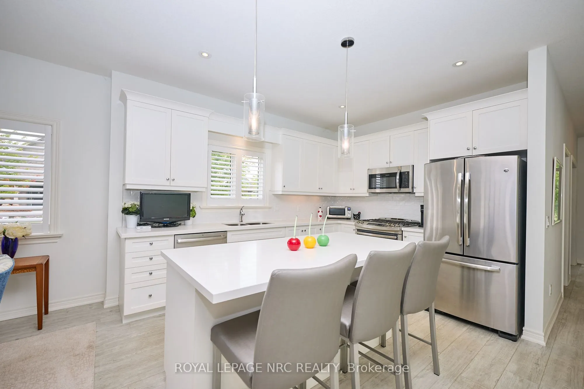15 Copper Beech Boulevard