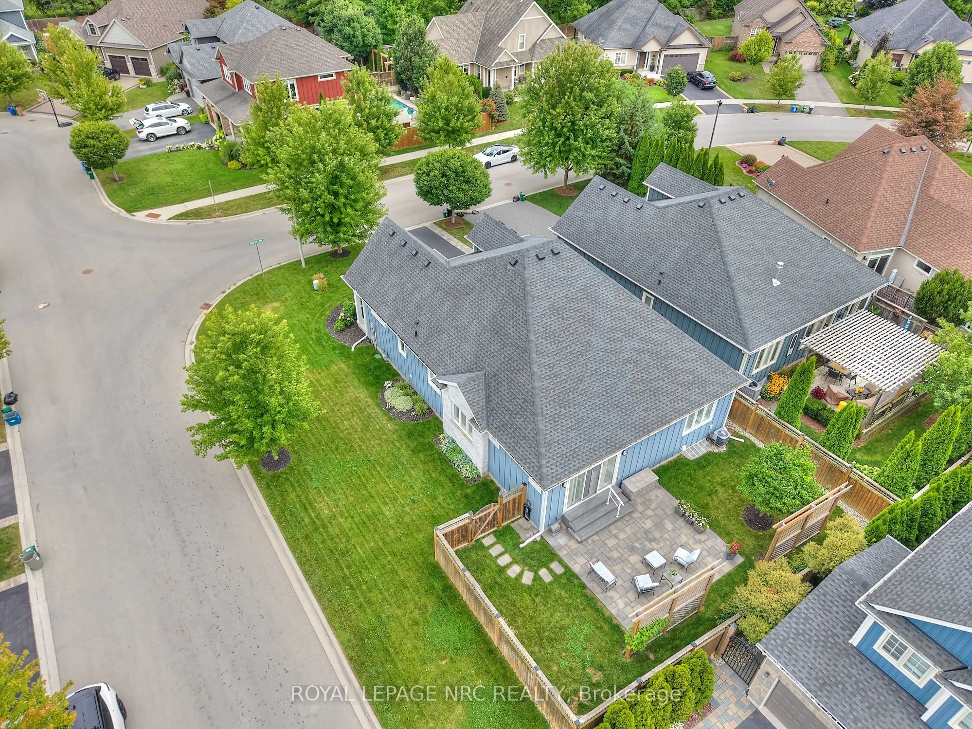 15 Copper Beech Boulevard