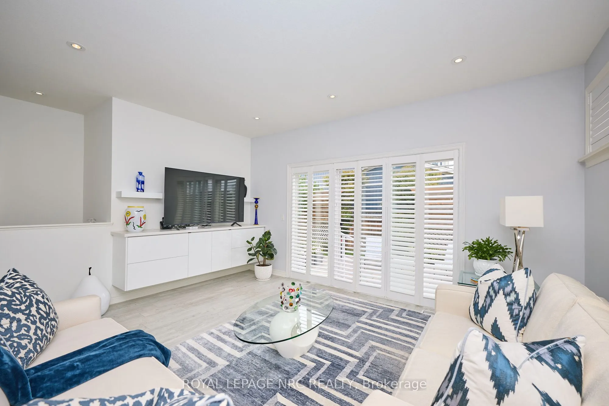15 Copper Beech Boulevard