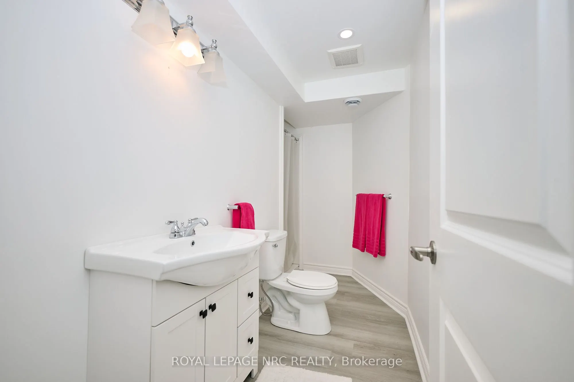 15 Copper Beech Boulevard