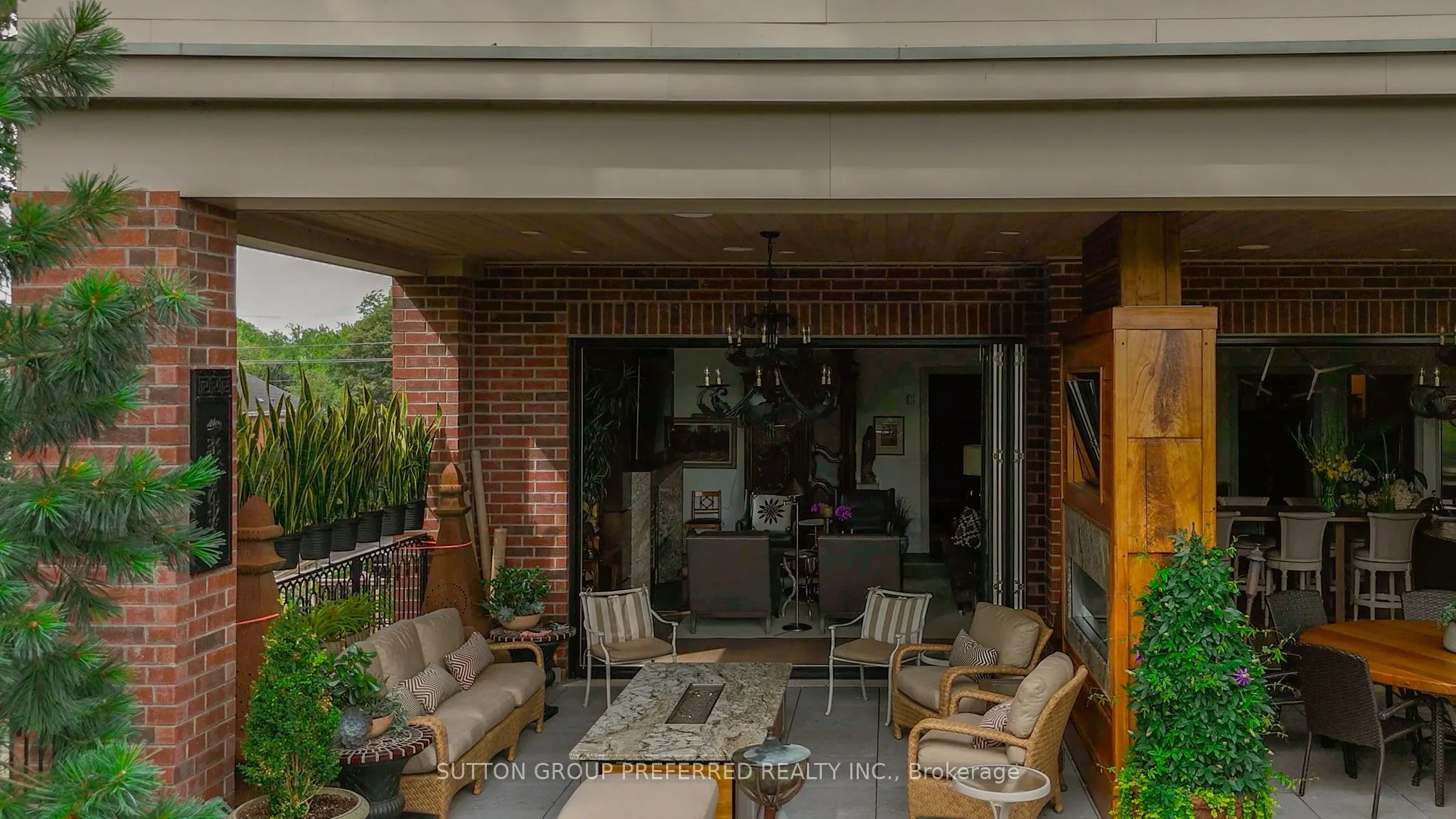 122 Wortley Road, #303