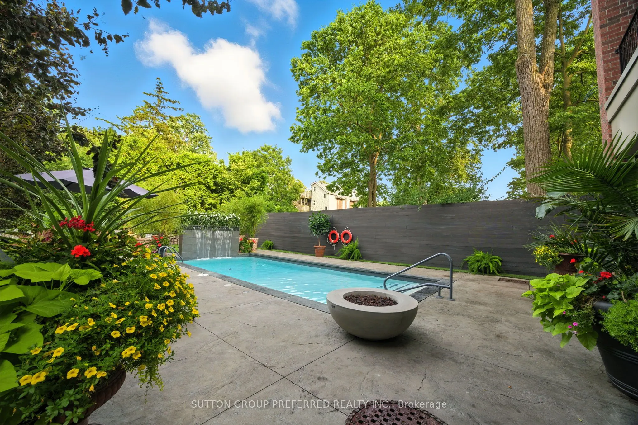 122 Wortley Road, #303