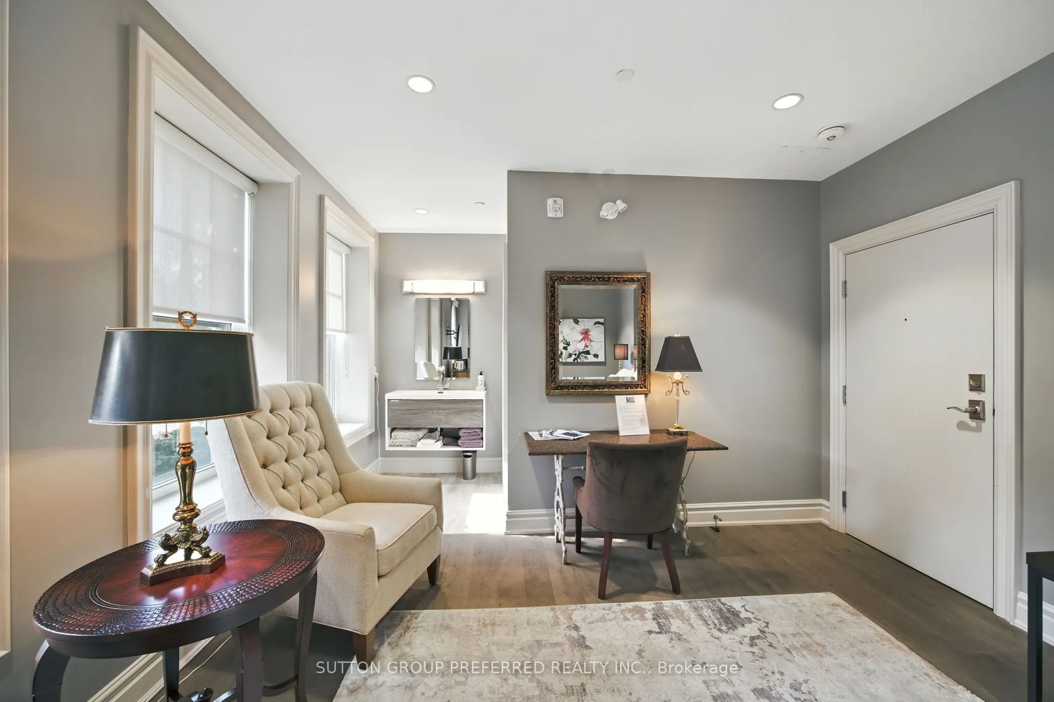 122 Wortley Road, #303