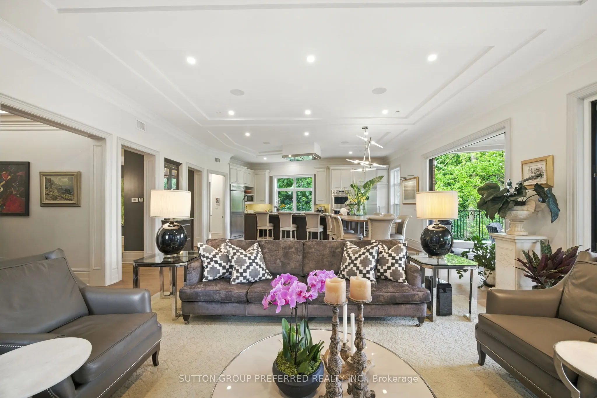 122 Wortley Road, #303