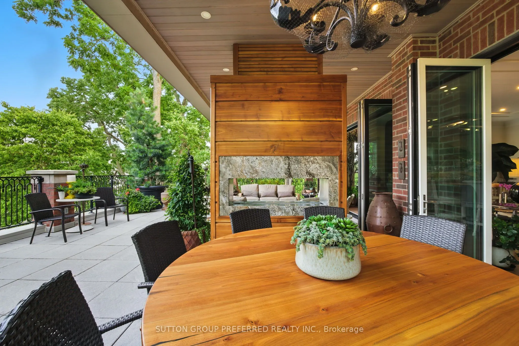 122 Wortley Road, #303