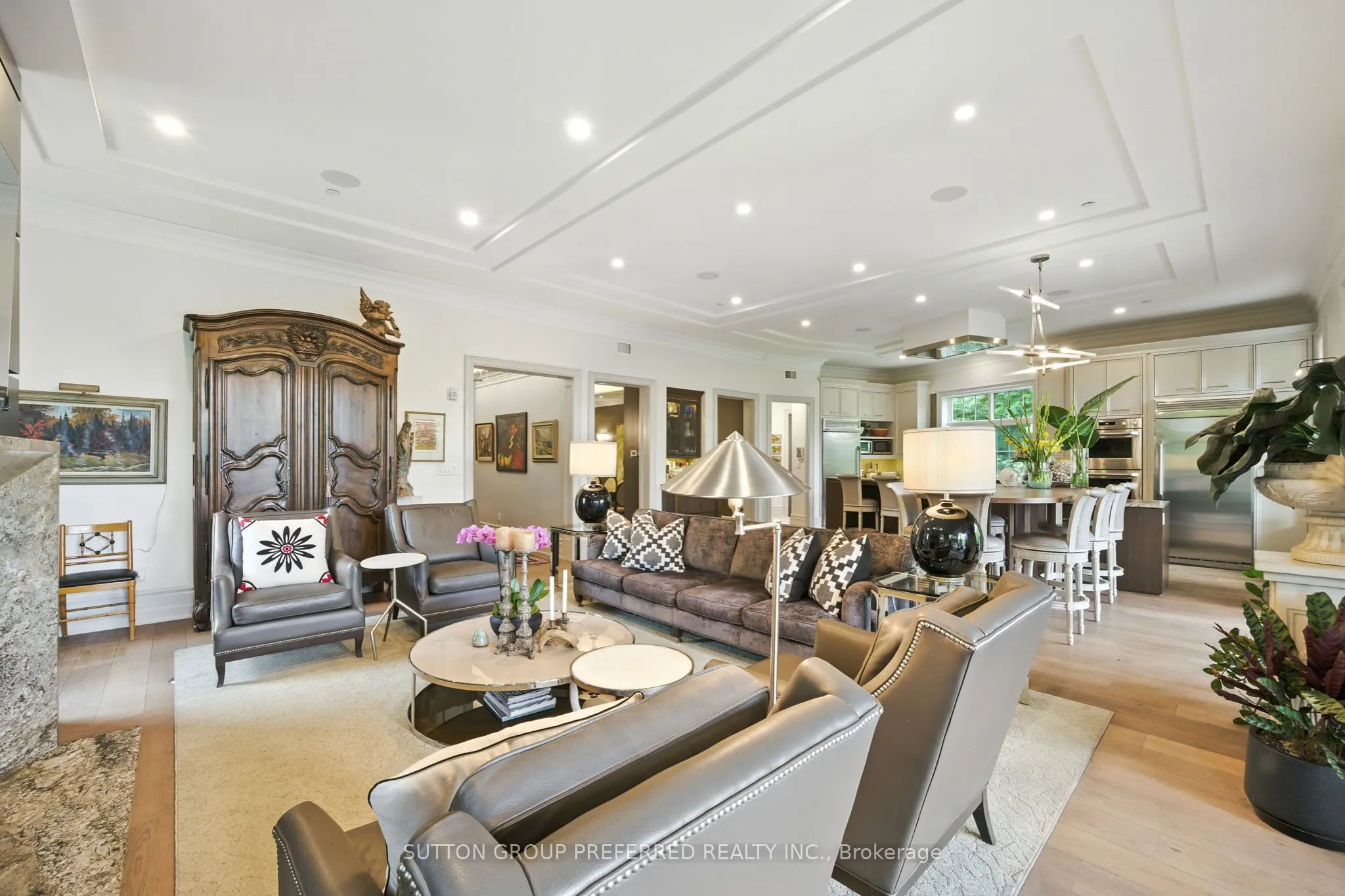 122 Wortley Road, #303