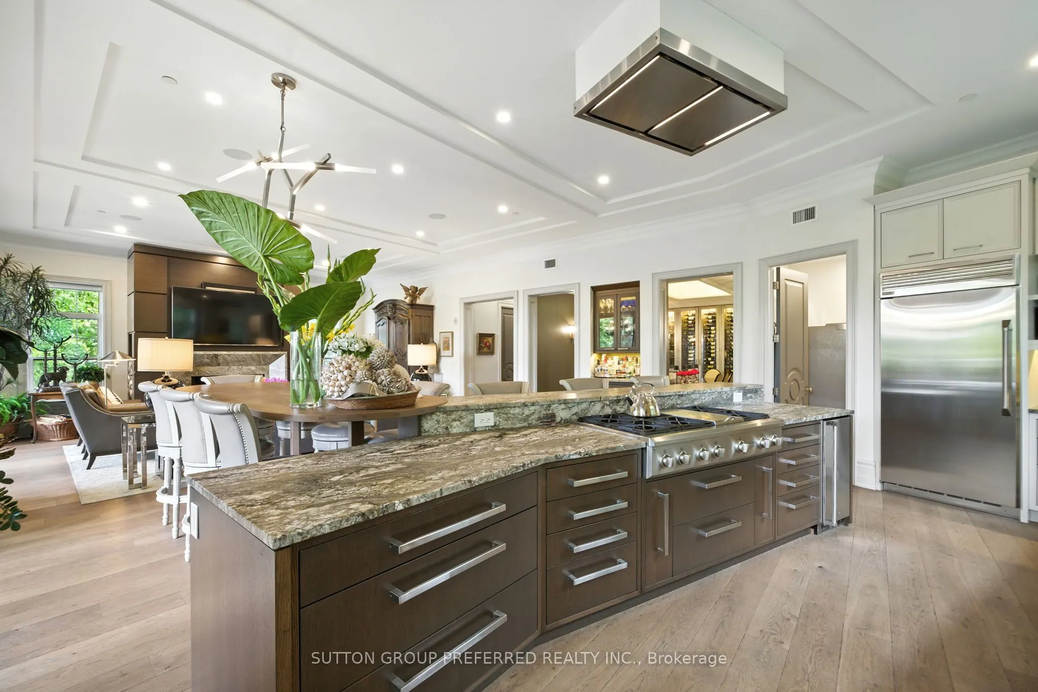 122 Wortley Road, #303