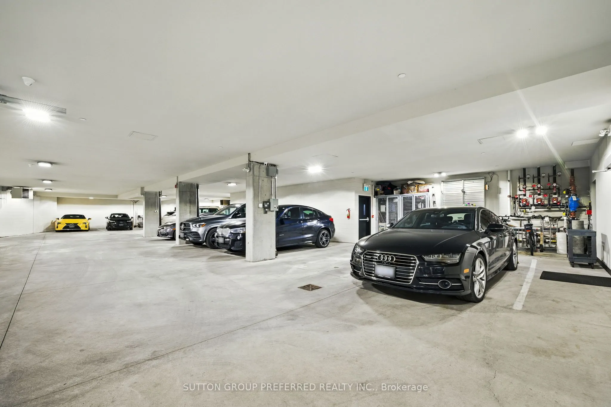 122 Wortley Road, #303