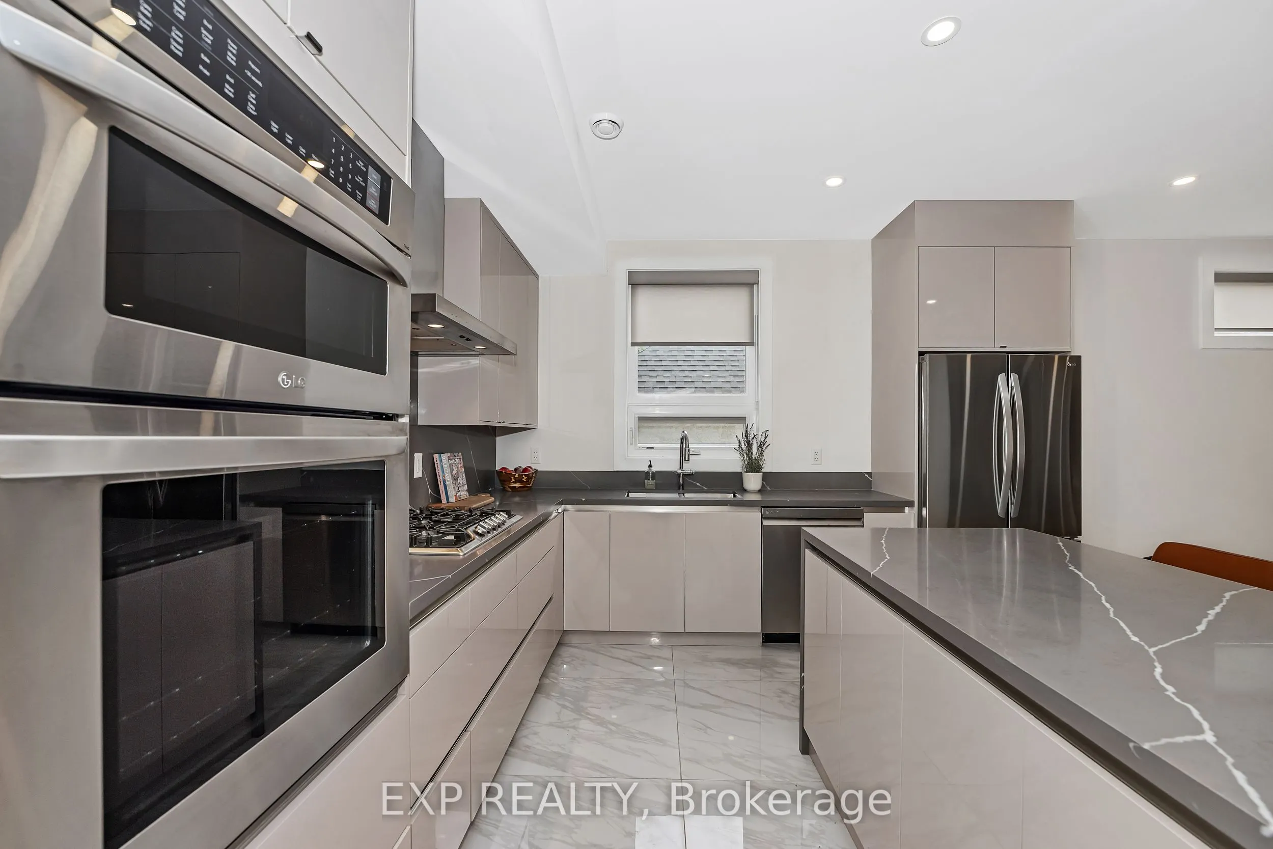4A HURON Avenue N