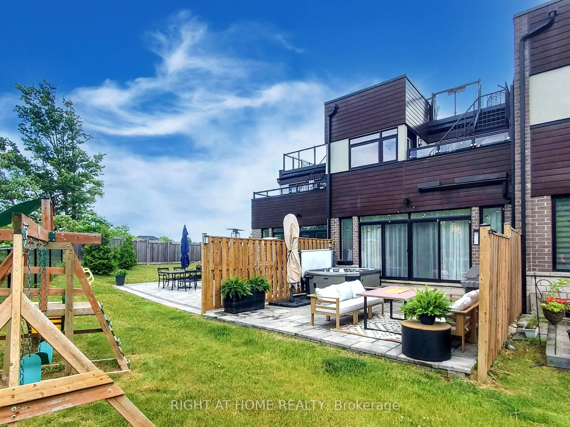 35 Midhurst Heights, #30
