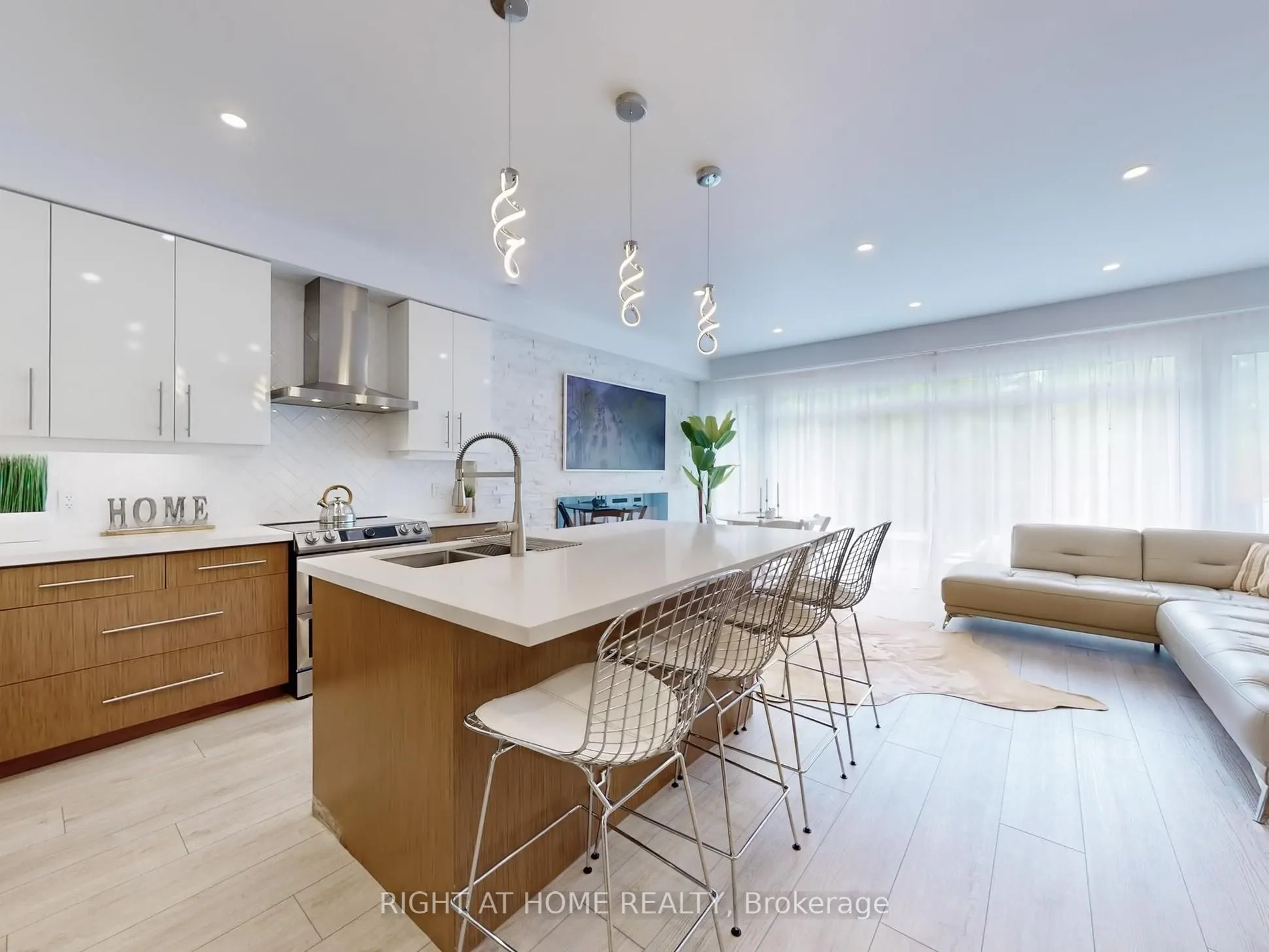 35 Midhurst Heights, #30