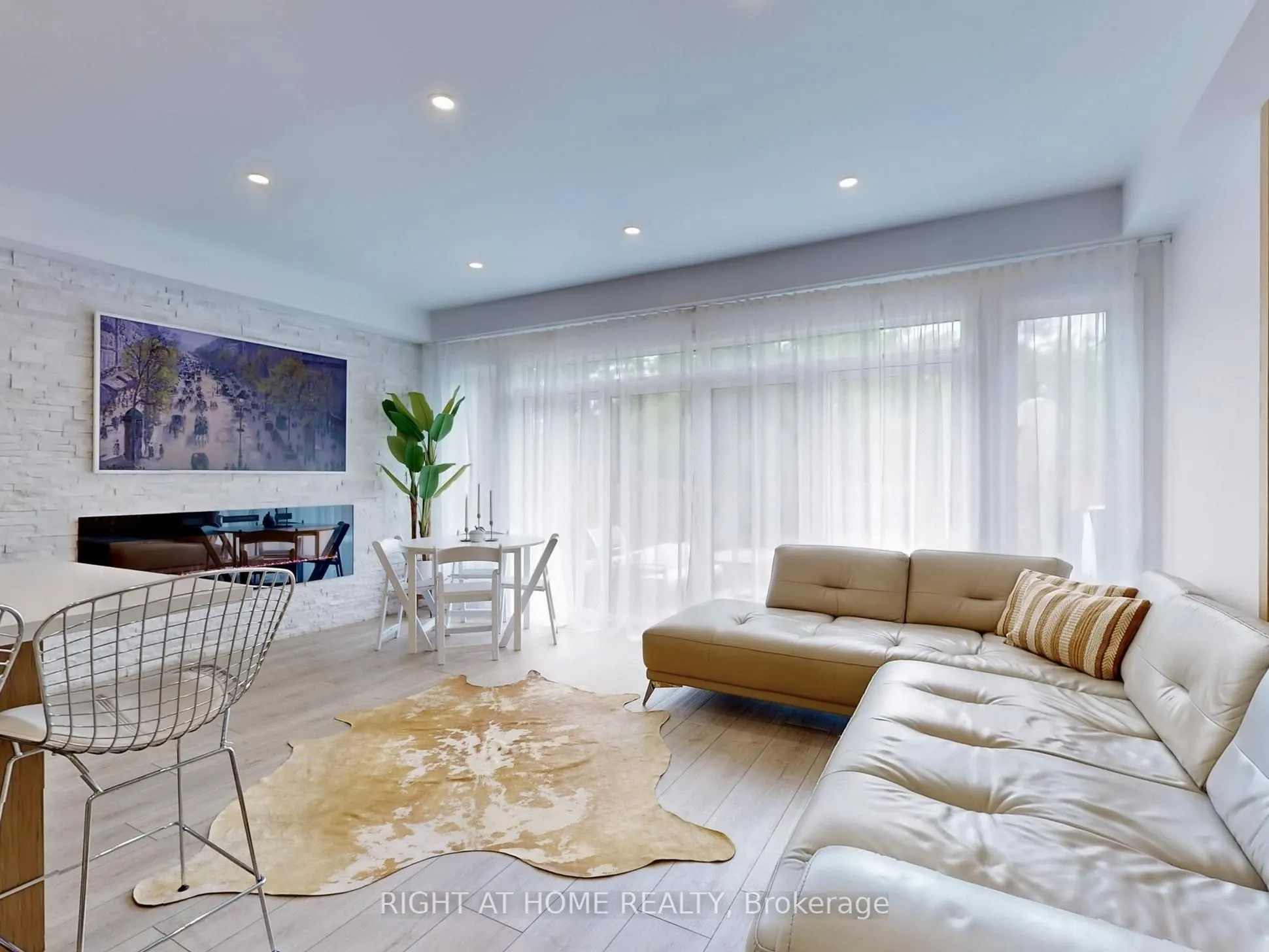 35 Midhurst Heights, #30